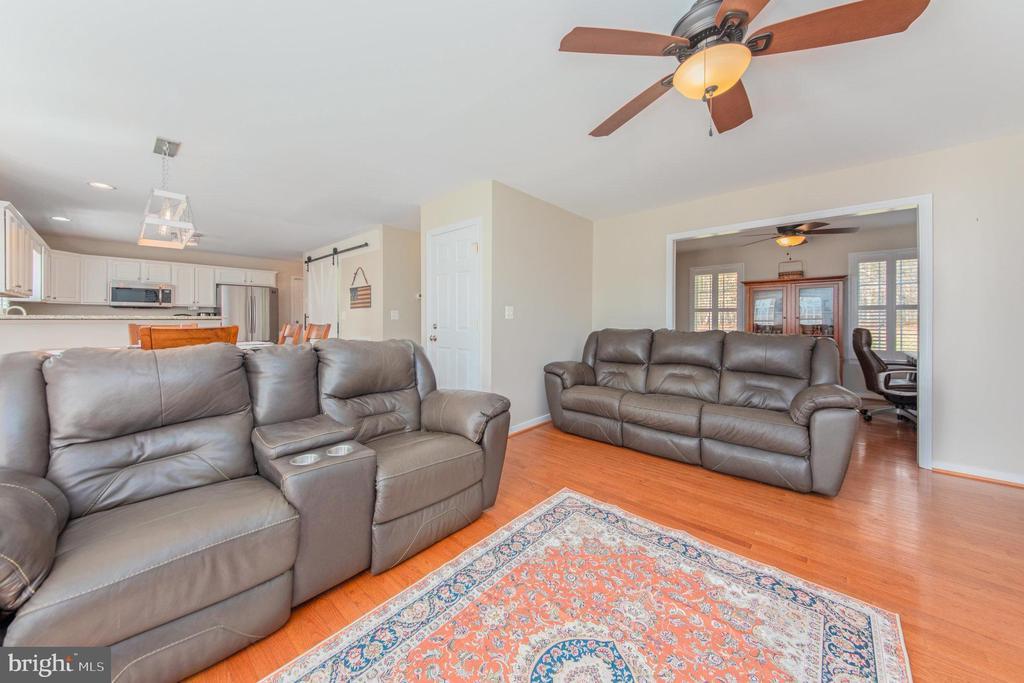 Port Royal, Virginia, 22535, United States, 5 Bedrooms Bedrooms, ,4 BathroomsBathrooms,Residential,For Sale,1959424