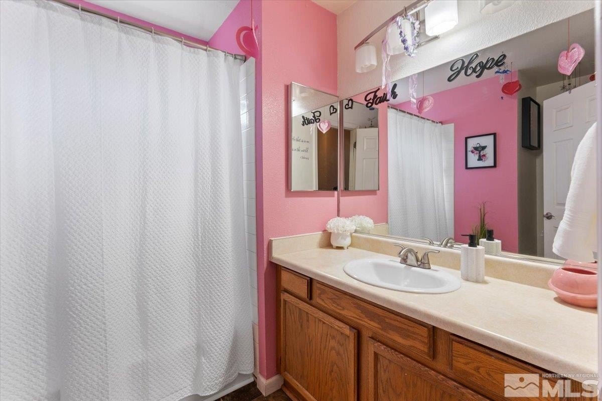 Sparks, Nevada, 89436, United States, 3 Bedrooms Bedrooms, ,3 BathroomsBathrooms,Residential,For Sale,1943111