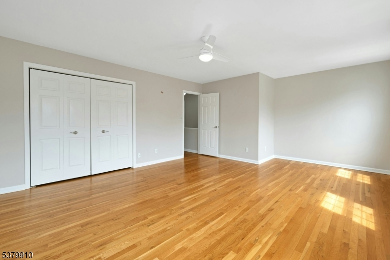 Mendham Boro, New Jersey, 07945, United States, 2 Bedrooms Bedrooms, ,3 BathroomsBathrooms,Residential,For Sale,1926186