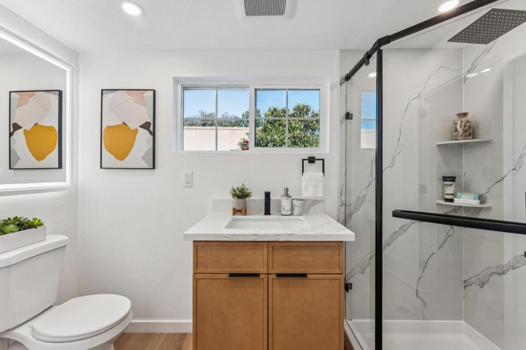 San Leandro, California, 94577, United States, 3 Bedrooms Bedrooms, ,2 BathroomsBathrooms,Residential,For Sale,2008964