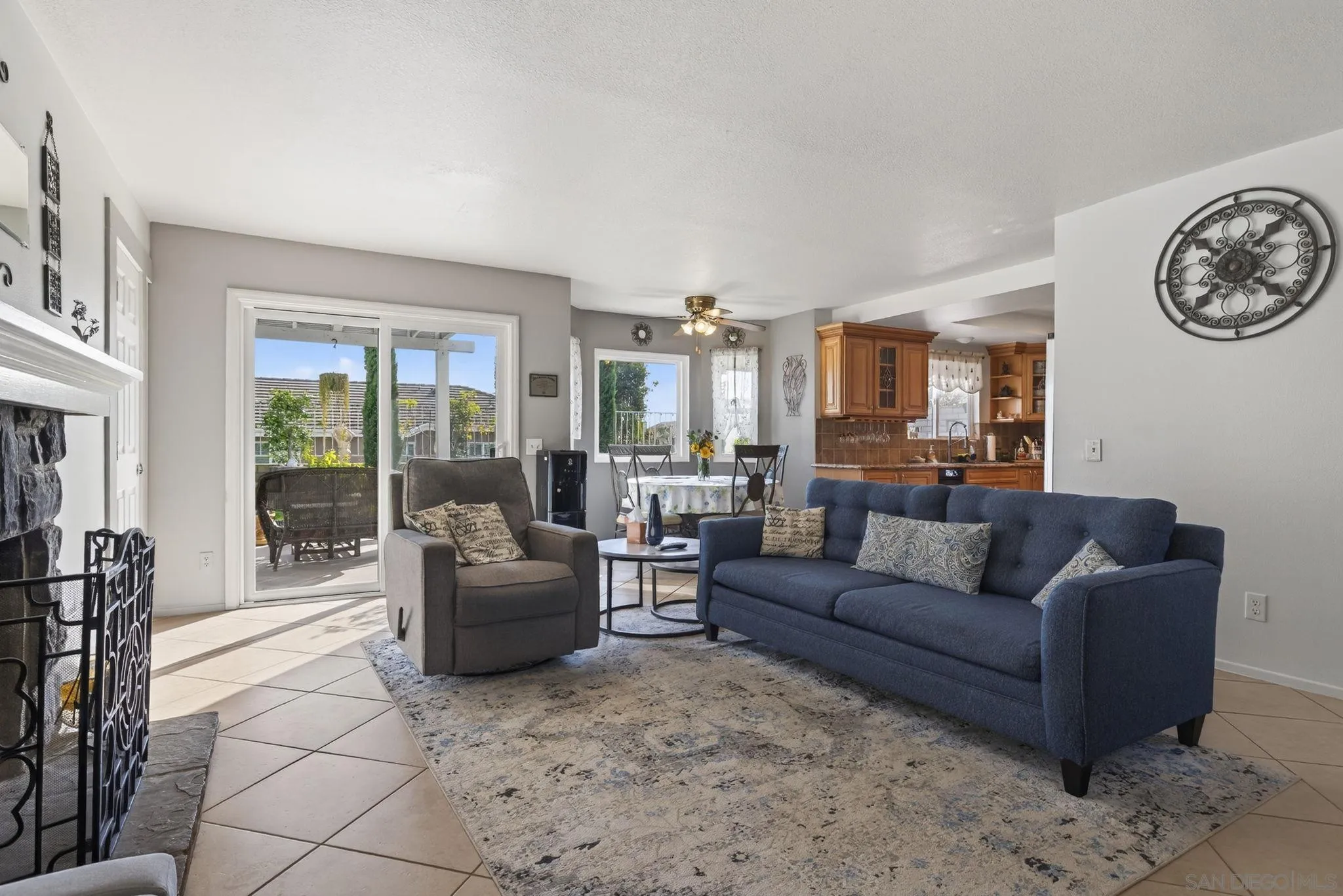 Camarillo, California, 93010, United States, 5 Bedrooms Bedrooms, ,4 BathroomsBathrooms,Residential,For Sale,2001849