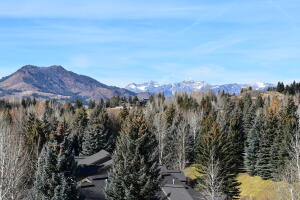 4112 BLUFF CONDO Dr, Sun Valley, Idaho, 83353, United States, 1 Bedroom Bedrooms, ,1 BathroomBathrooms,Residential,For Sale,4112 BLUFF CONDO Dr,1665055