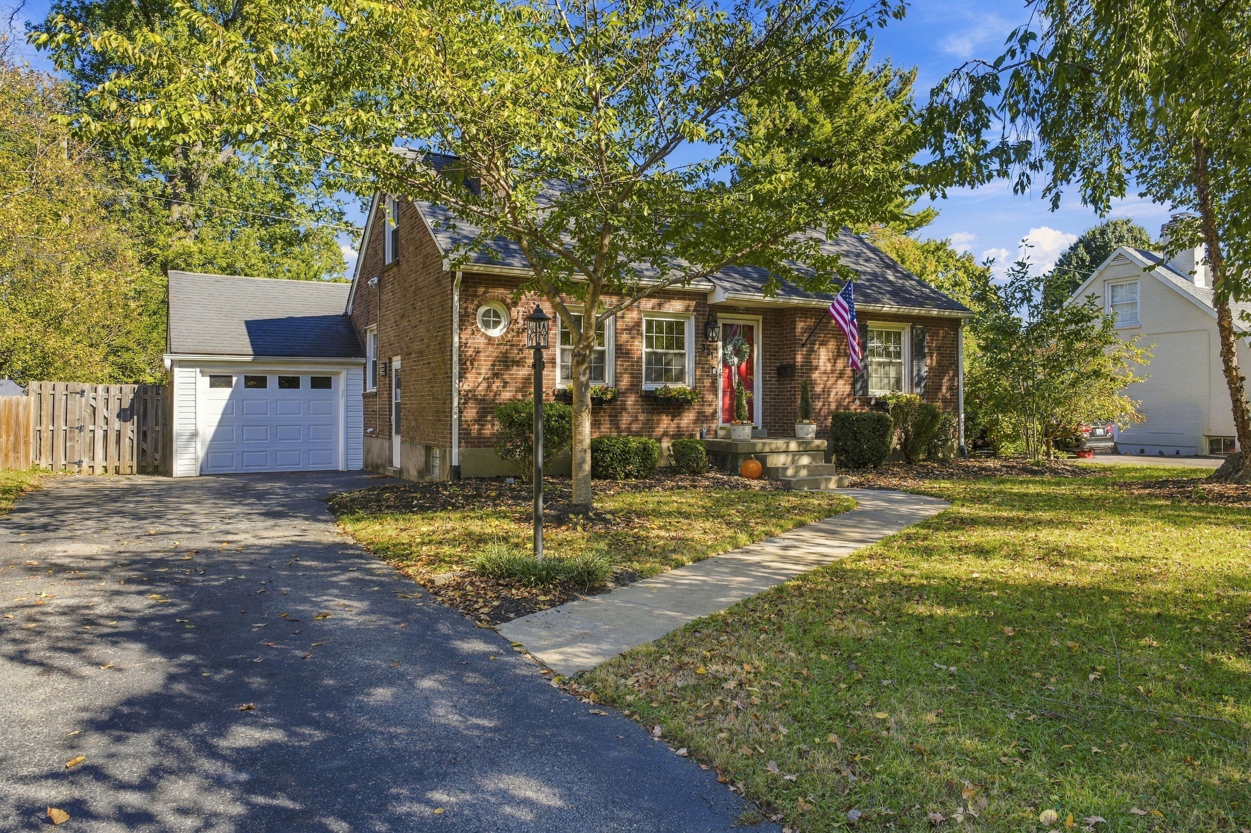  321 Monohan Drive, Louisville, KY 40207 - 物件實景