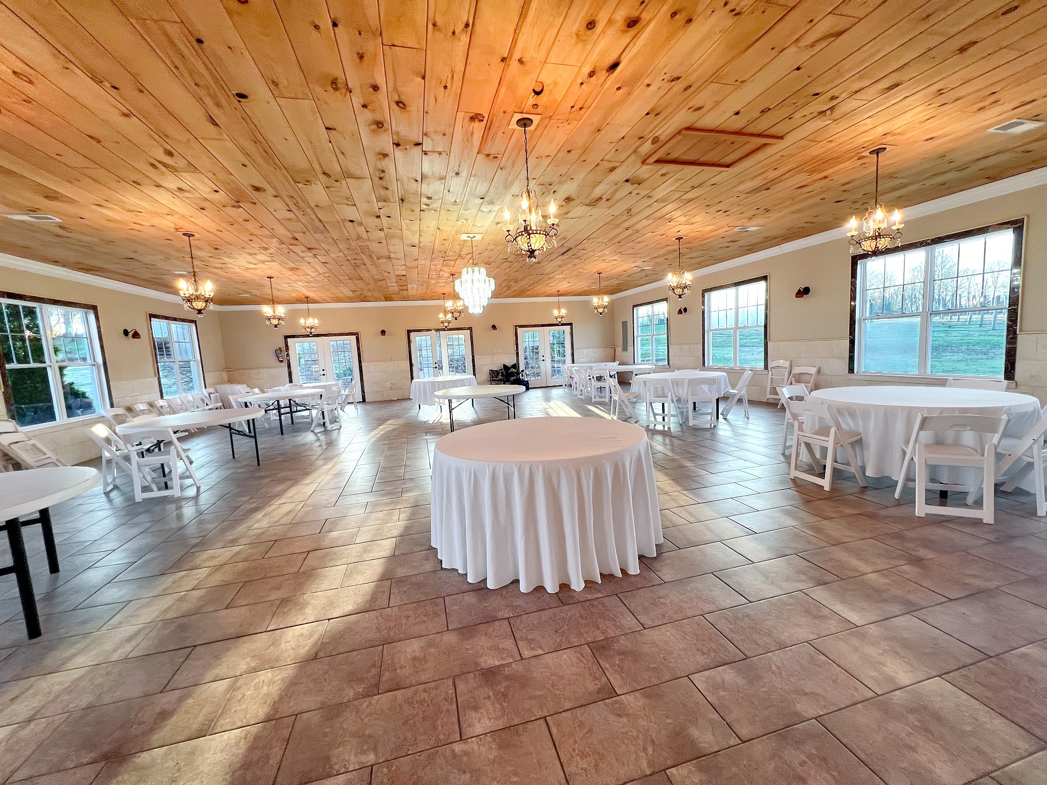 Paris, Tennessee, 38242, United States, ,Residential,For Sale,1996417