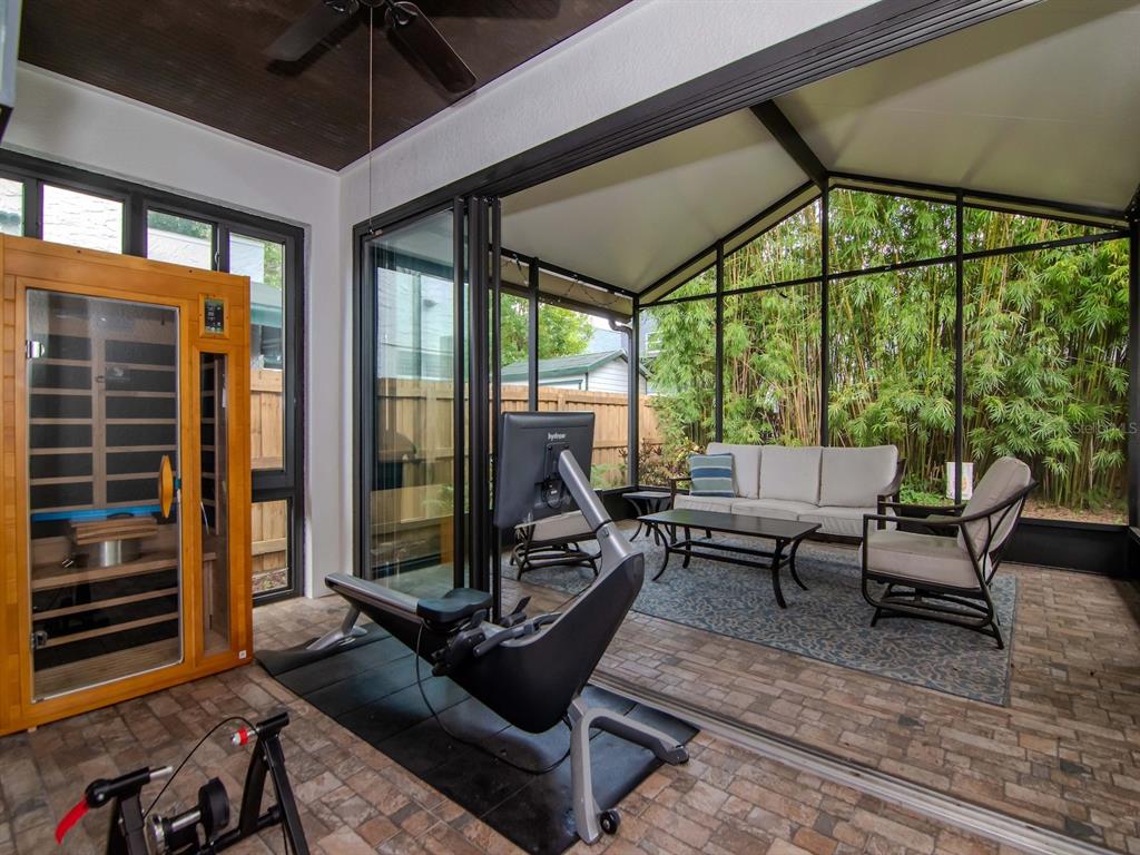 Tampa, Florida, 33629, United States, 5 Bedrooms Bedrooms, ,4 BathroomsBathrooms,Residential,For Sale,1941036