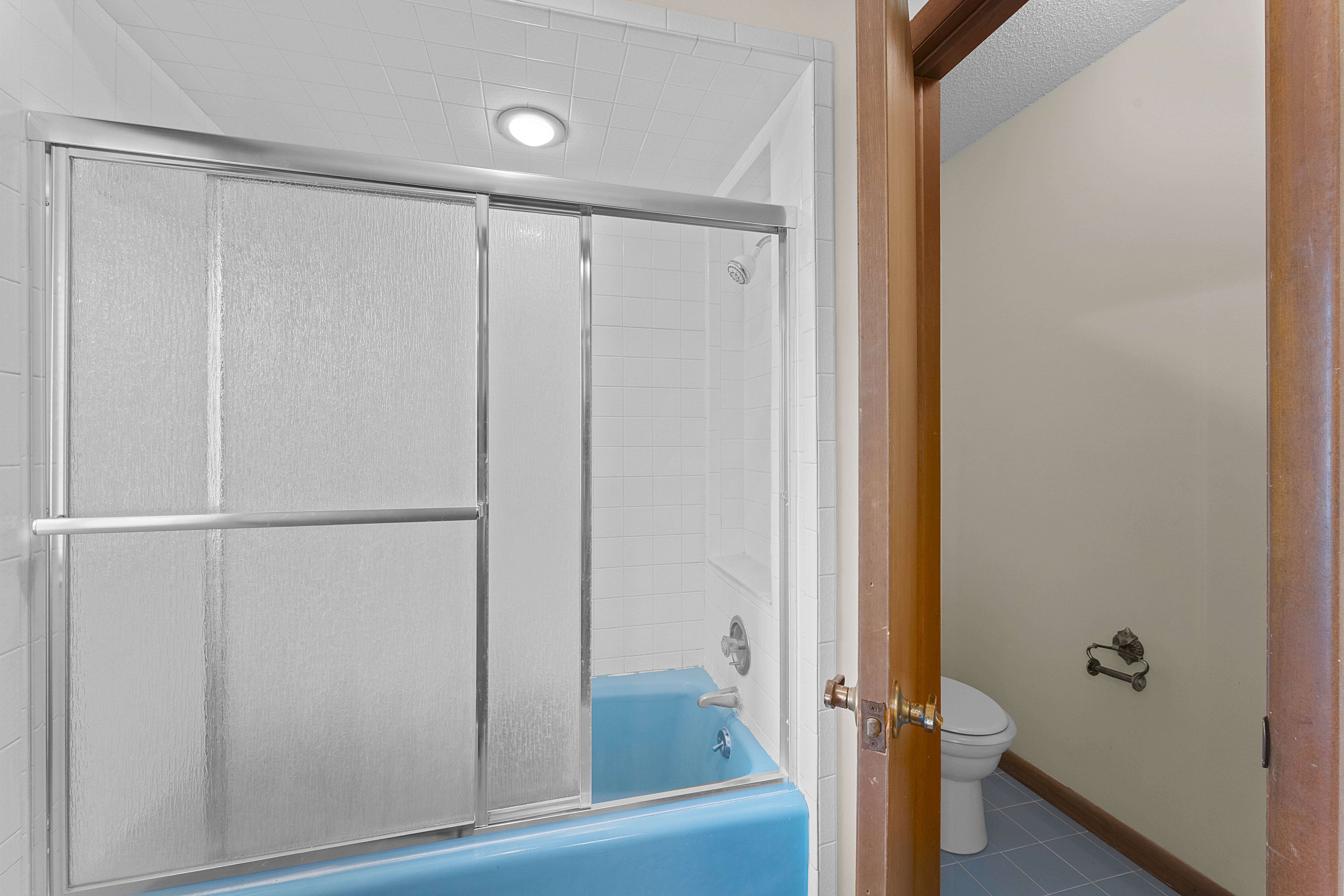 Bentonville, Arkansas, 72712, United States, 3 Bedrooms Bedrooms, ,2 BathroomsBathrooms,Residential,For Sale,1846586