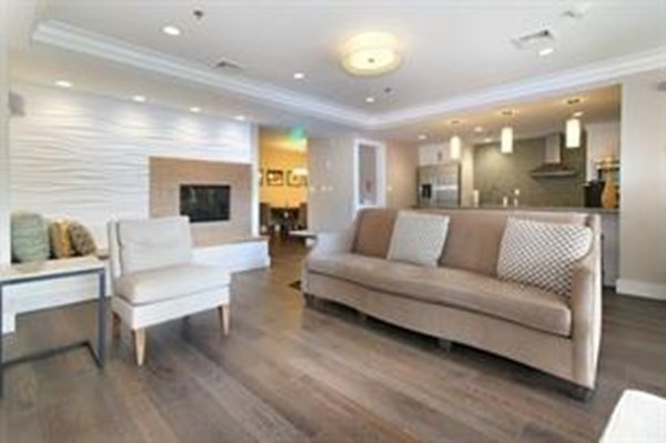 Medford, Massachusetts, 02155, United States, 2 Bedrooms Bedrooms, ,2 BathroomsBathrooms,Residential,For Sale,1934966