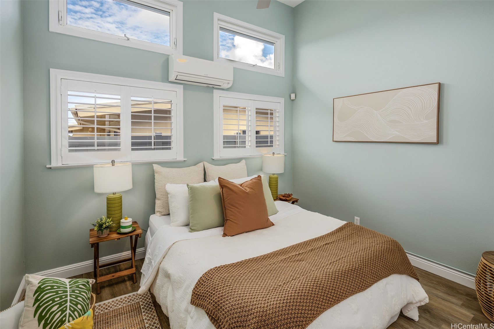 Kailua, Hawaii, 96734, United States, 3 Bedrooms Bedrooms, ,2 BathroomsBathrooms,Residential,For Sale,1988335