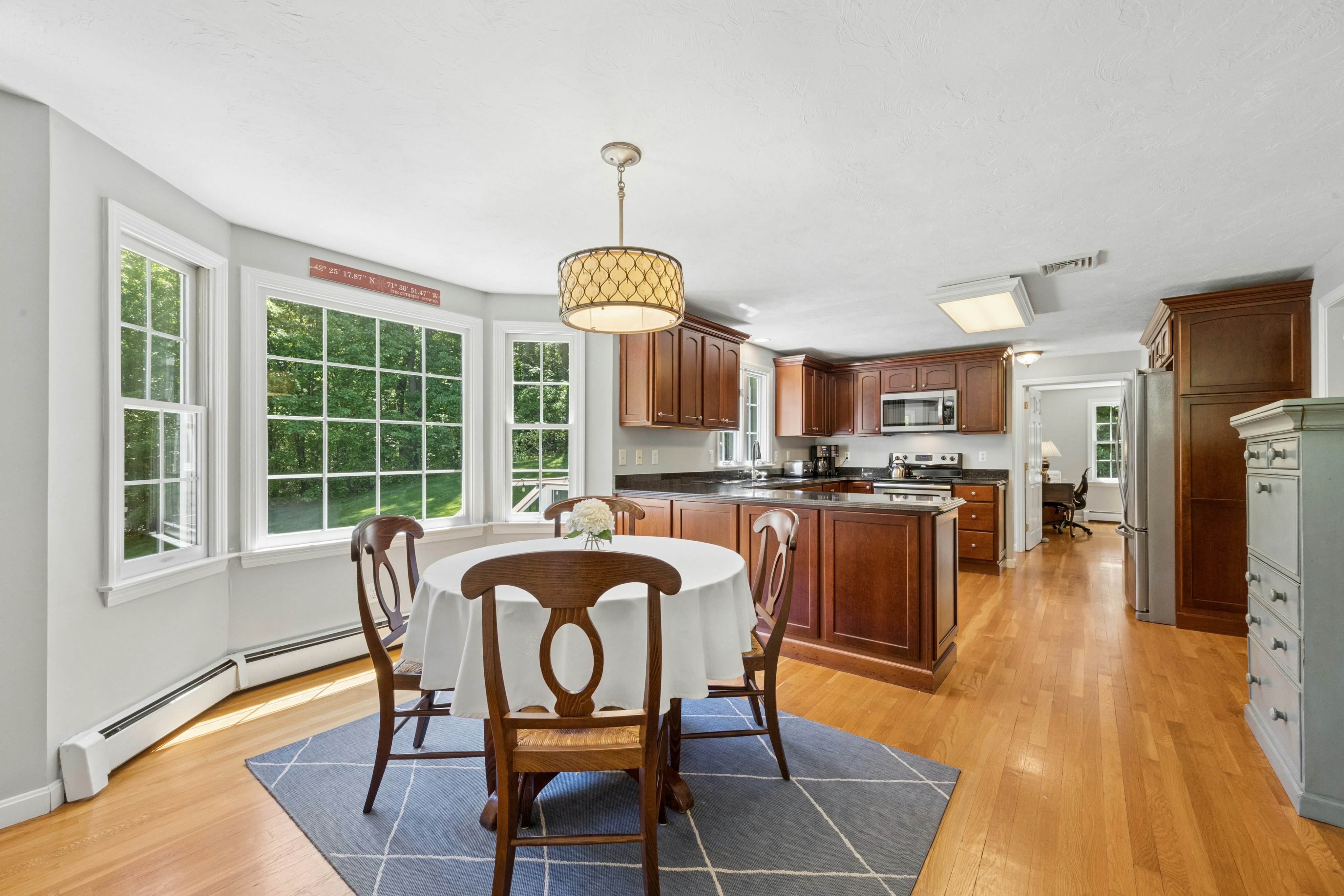  28 Whitman Street, Stow, MA 01775 - 物件實景