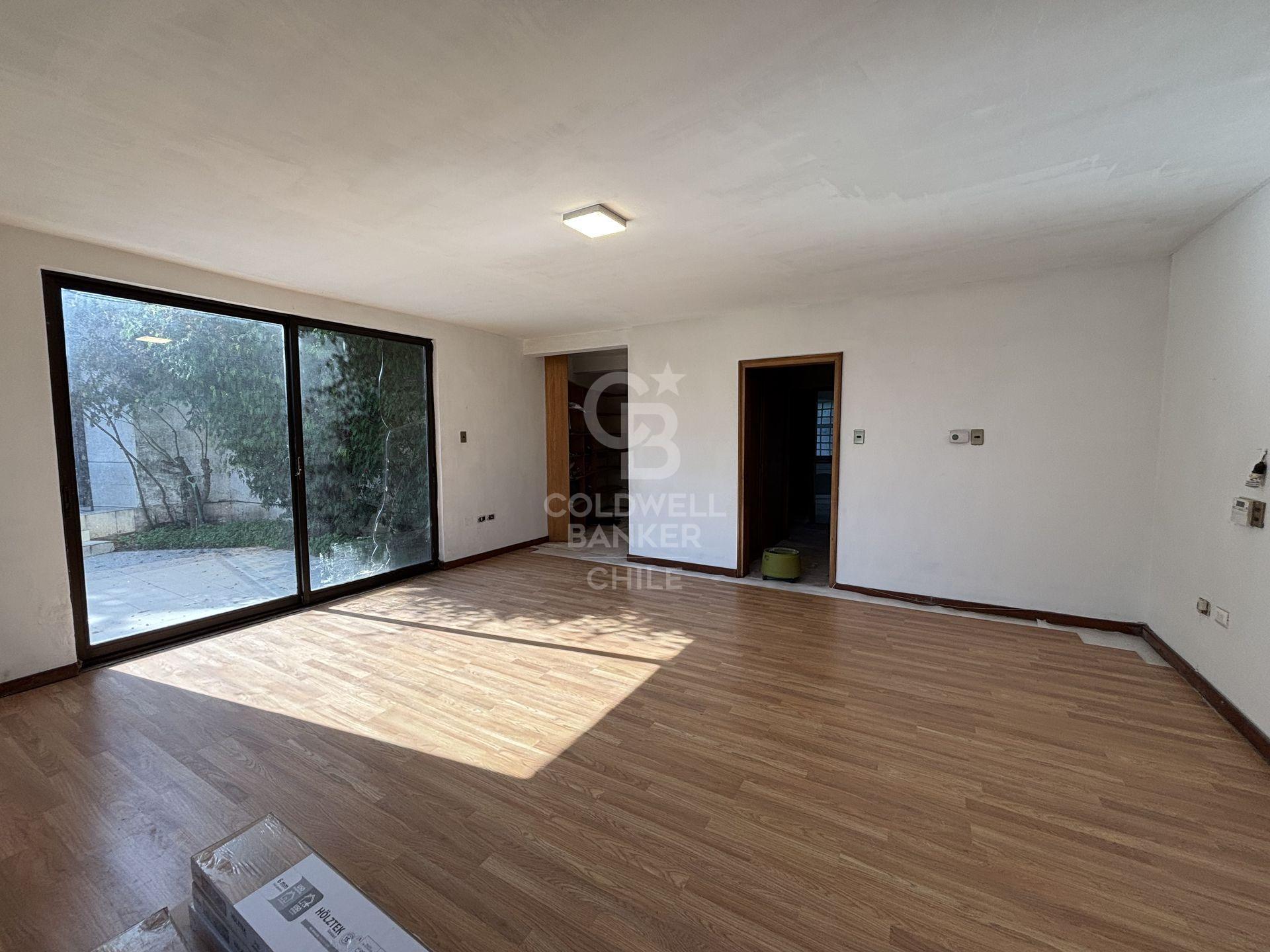 Las Condes, Chile, 4 Bedrooms Bedrooms, ,3 BathroomsBathrooms,Residential,For Sale,1972630