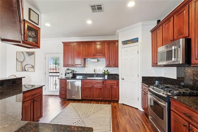 Metairie, Louisiana, 70001, United States, 4 Bedrooms Bedrooms, ,2 BathroomsBathrooms,Residential,For Sale,1835335