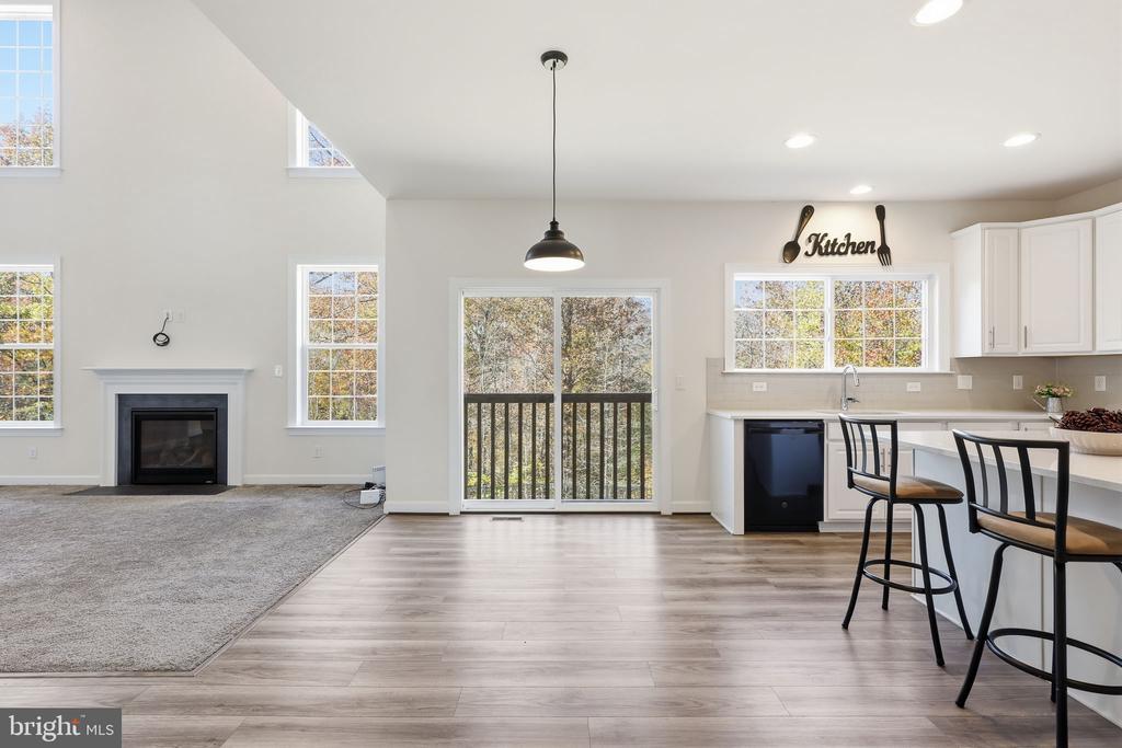 Fredericksburg, Virginia, 22405, United States, 5 Bedrooms Bedrooms, ,3 BathroomsBathrooms,Residential,For Sale,1987075