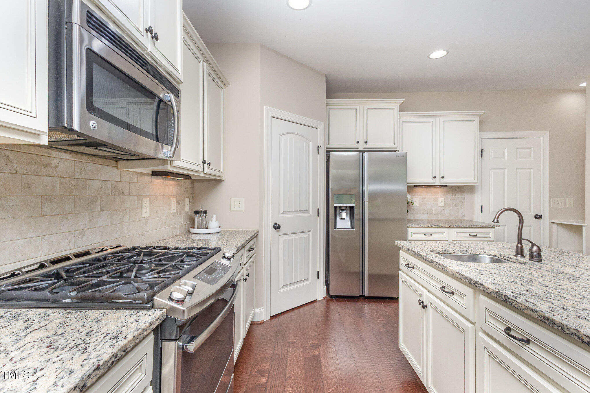 Apex, North Carolina, 27539, United States, 4 Bedrooms Bedrooms, ,4 BathroomsBathrooms,Residential,For Sale,1924371
