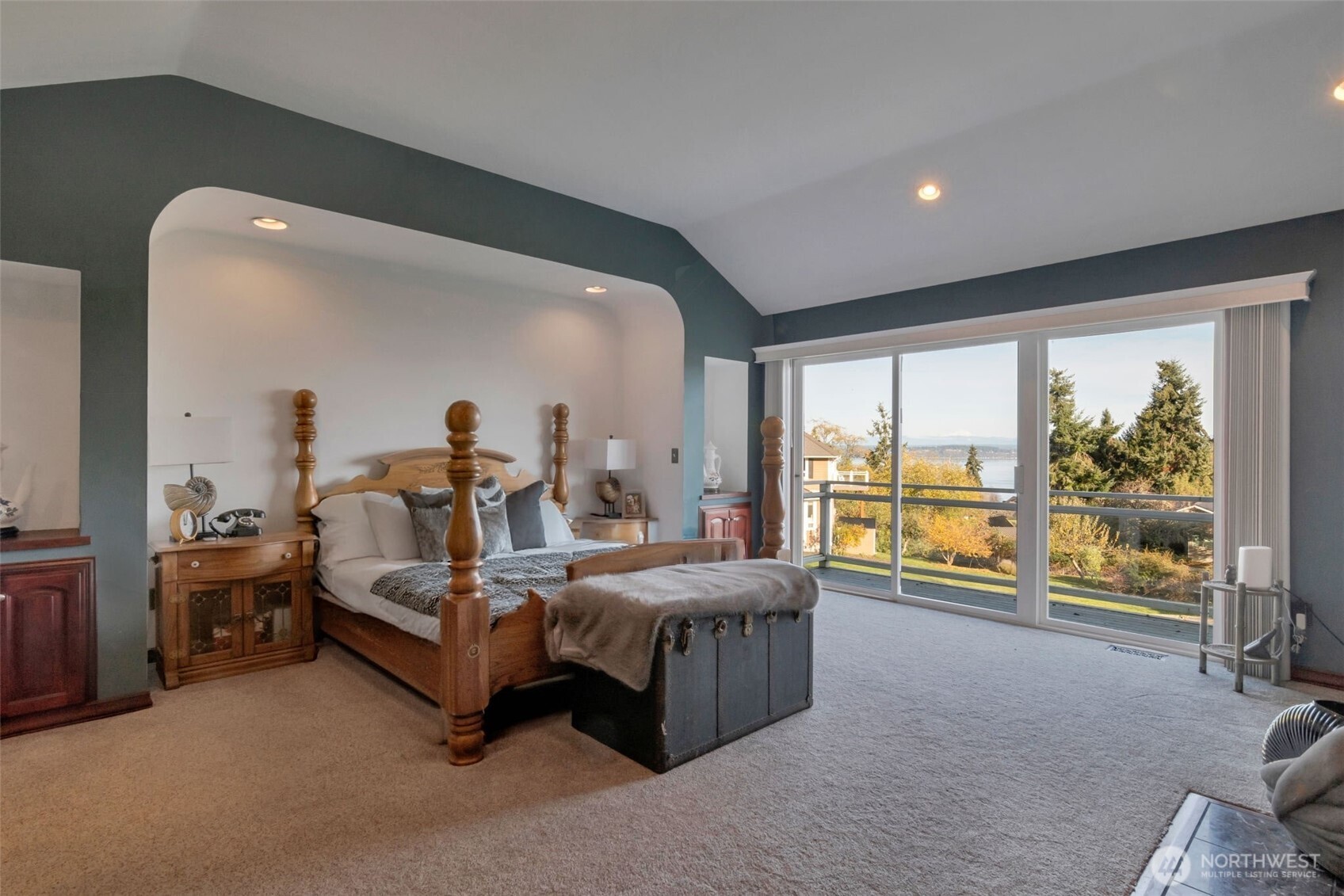 Clinton, Washington, 98236, United States, 4 Bedrooms Bedrooms, ,3 BathroomsBathrooms,Residential,For Sale,1990497