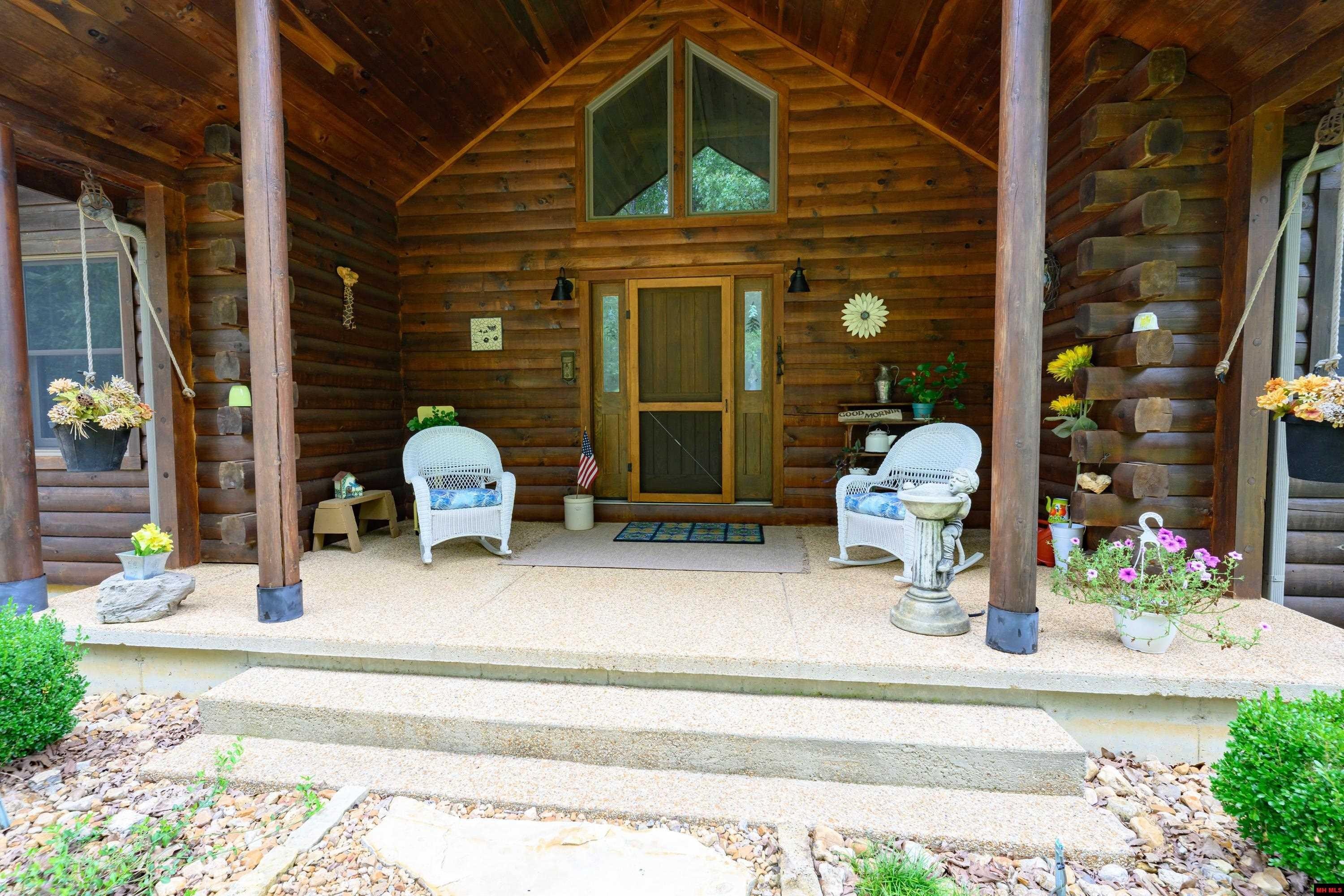 Mountain Home, Arkansas, 72653, United States, 3 Bedrooms Bedrooms, ,3 BathroomsBathrooms,Residential,For Sale,1895222