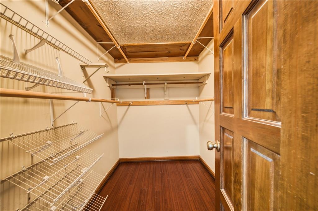 Roswell, Georgia, 30076, United States, 4 Bedrooms Bedrooms, ,3 BathroomsBathrooms,Residential,For Sale,2049337