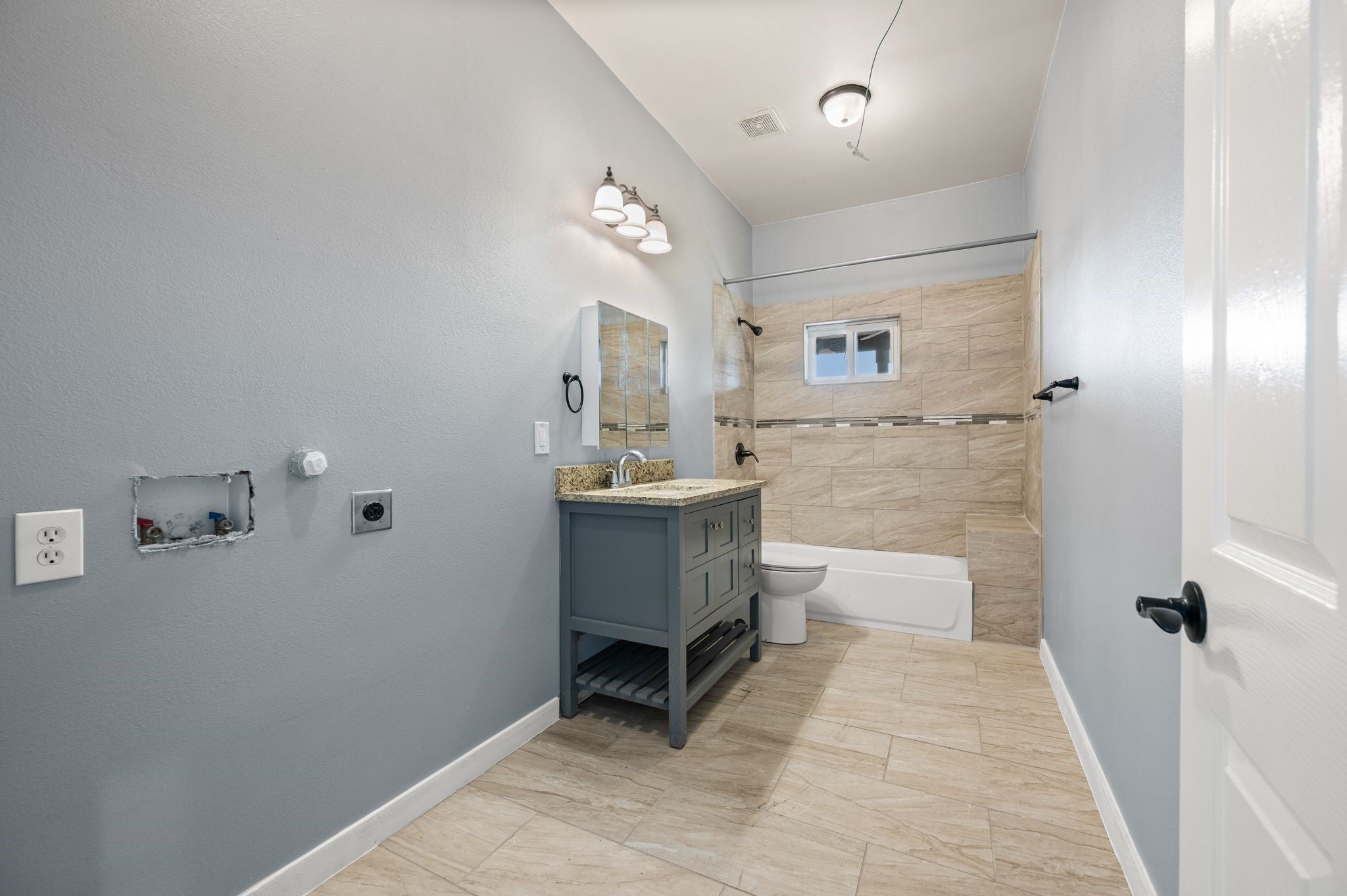 Farmersville, Texas, 75442, United States, 3 Bedrooms Bedrooms, ,2 BathroomsBathrooms,Residential,For Sale,1995432