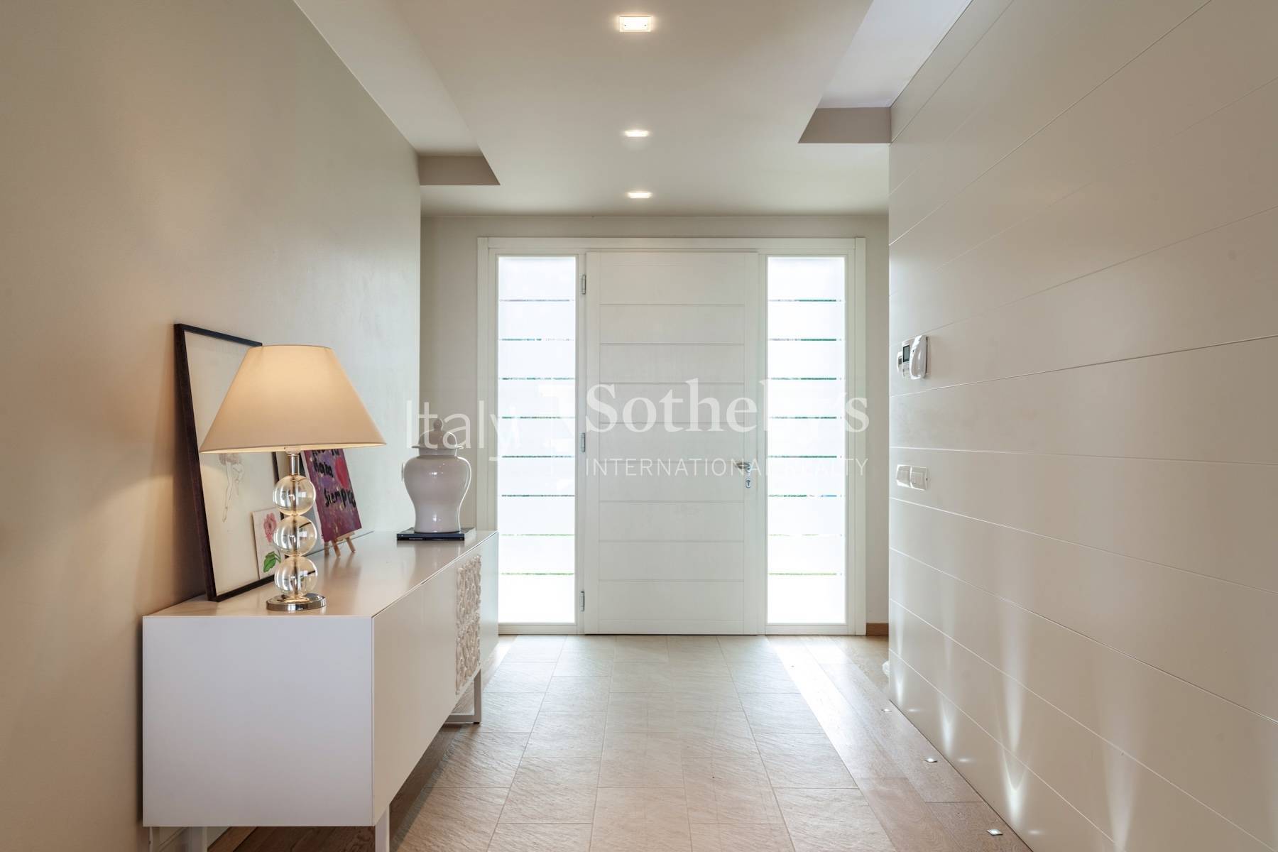  Elegant panoramic villa with pool and lake view - 物件實景