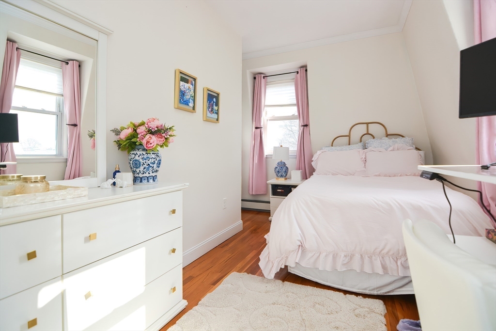 Boston, Massachusetts, 02127, United States, 2 Bedrooms Bedrooms, ,2 BathroomsBathrooms,Residential,For Sale,1826519