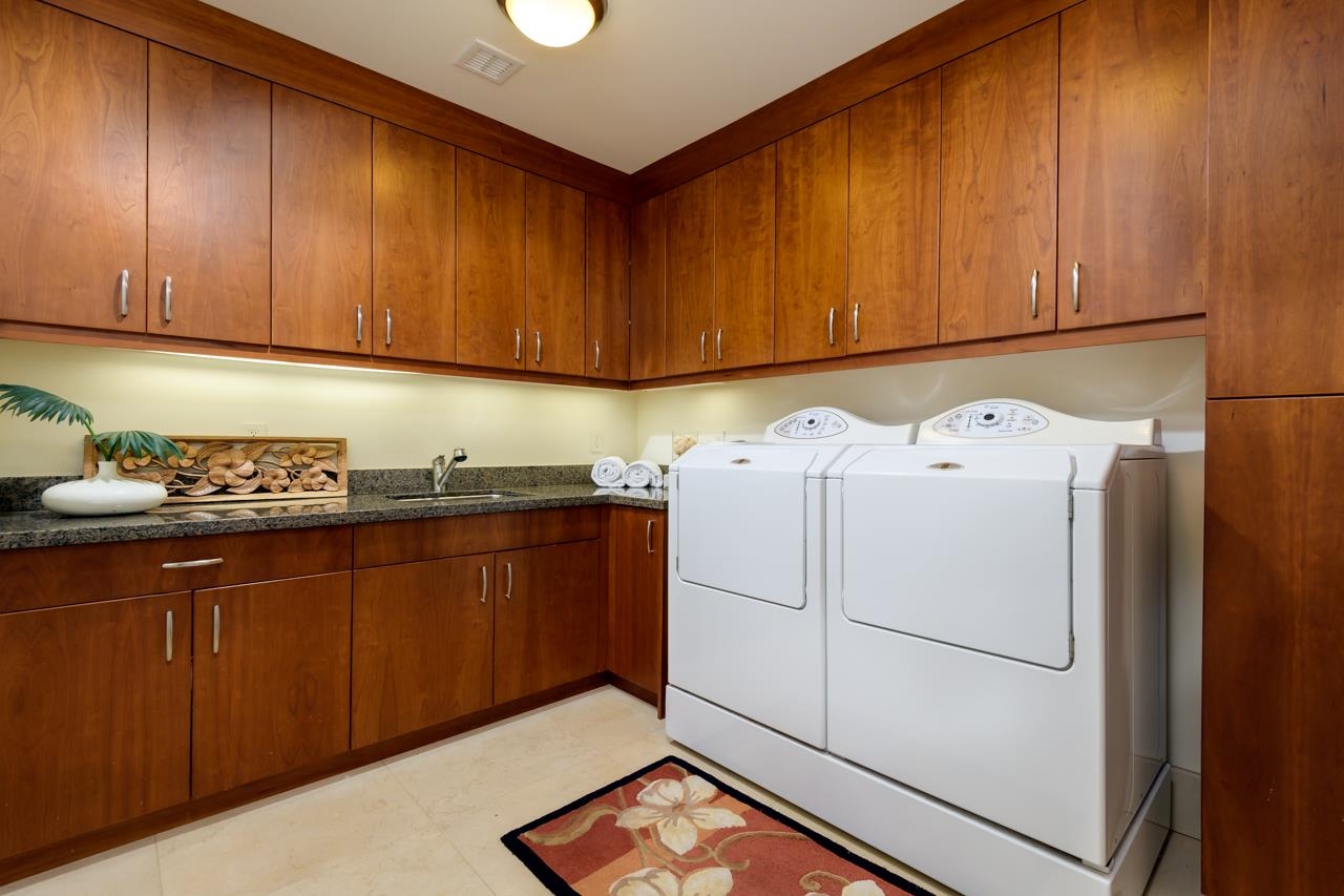 4851 LOWER HONOAPIILANI Rd, Lahaina, Hawaii, 96761, United States, 4 Bedrooms Bedrooms, ,4 BathroomsBathrooms,Residential,For Sale,4851 LOWER HONOAPIILANI Rd,1673575