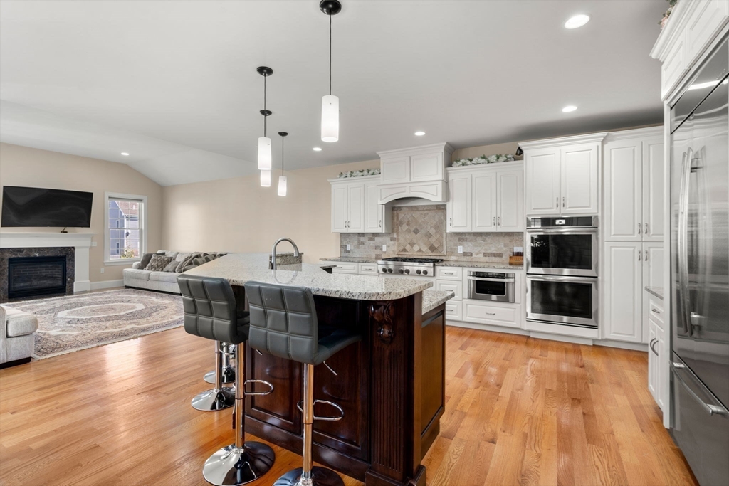 Needham, Massachusetts, 02492, United States, 5 Bedrooms Bedrooms, ,5 BathroomsBathrooms,Residential,For Sale,1850362