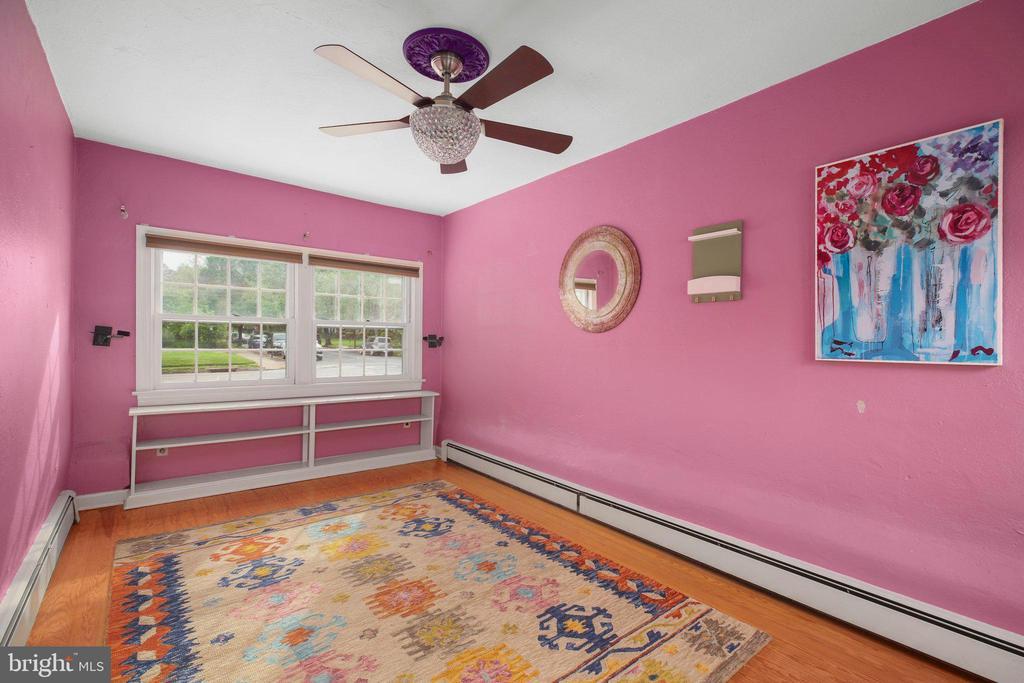 Fredericksburg, Virginia, 22401, United States, 4 Bedrooms Bedrooms, ,2 BathroomsBathrooms,Residential,For Sale,1826966
