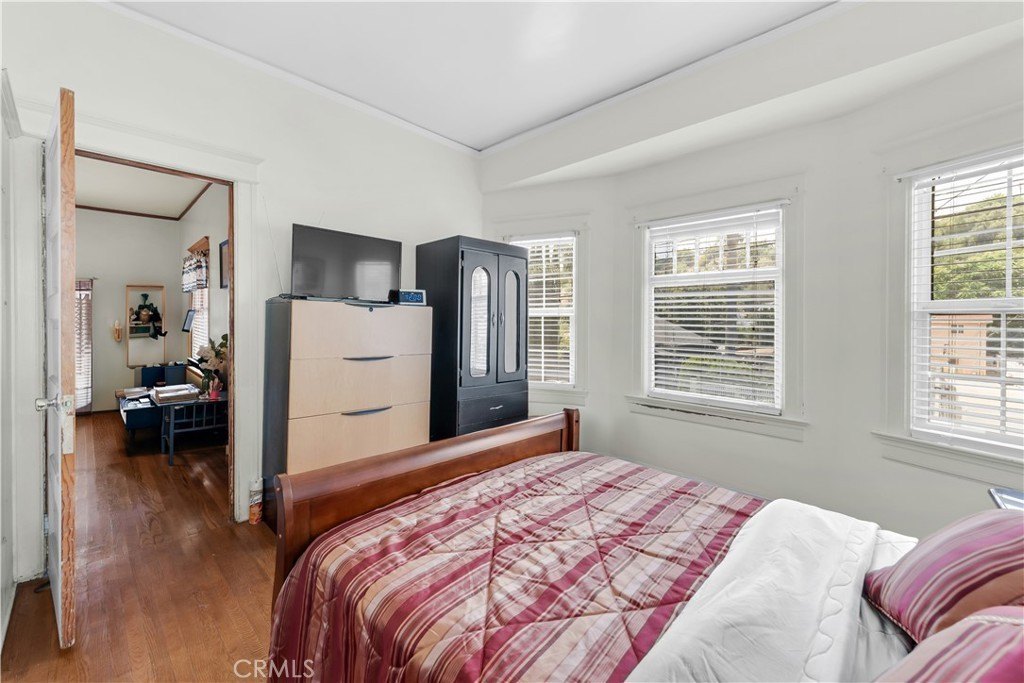 Los Angeles, California, 90031, United States, 3 Bedrooms Bedrooms, ,1 BathroomBathrooms,Residential,For Sale,1990461