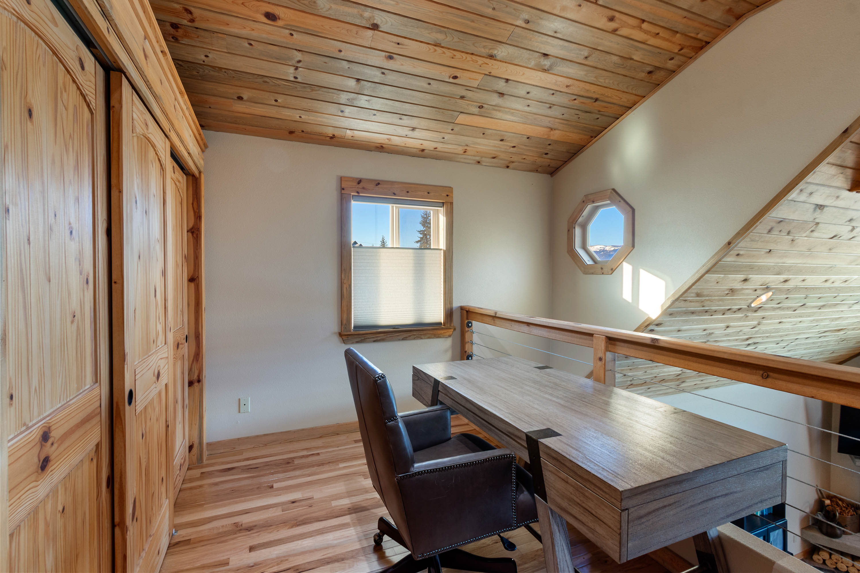 Sagle, Idaho, 83860, United States, 4 Bedrooms Bedrooms, ,2 BathroomsBathrooms,Residential,For Sale,2013773