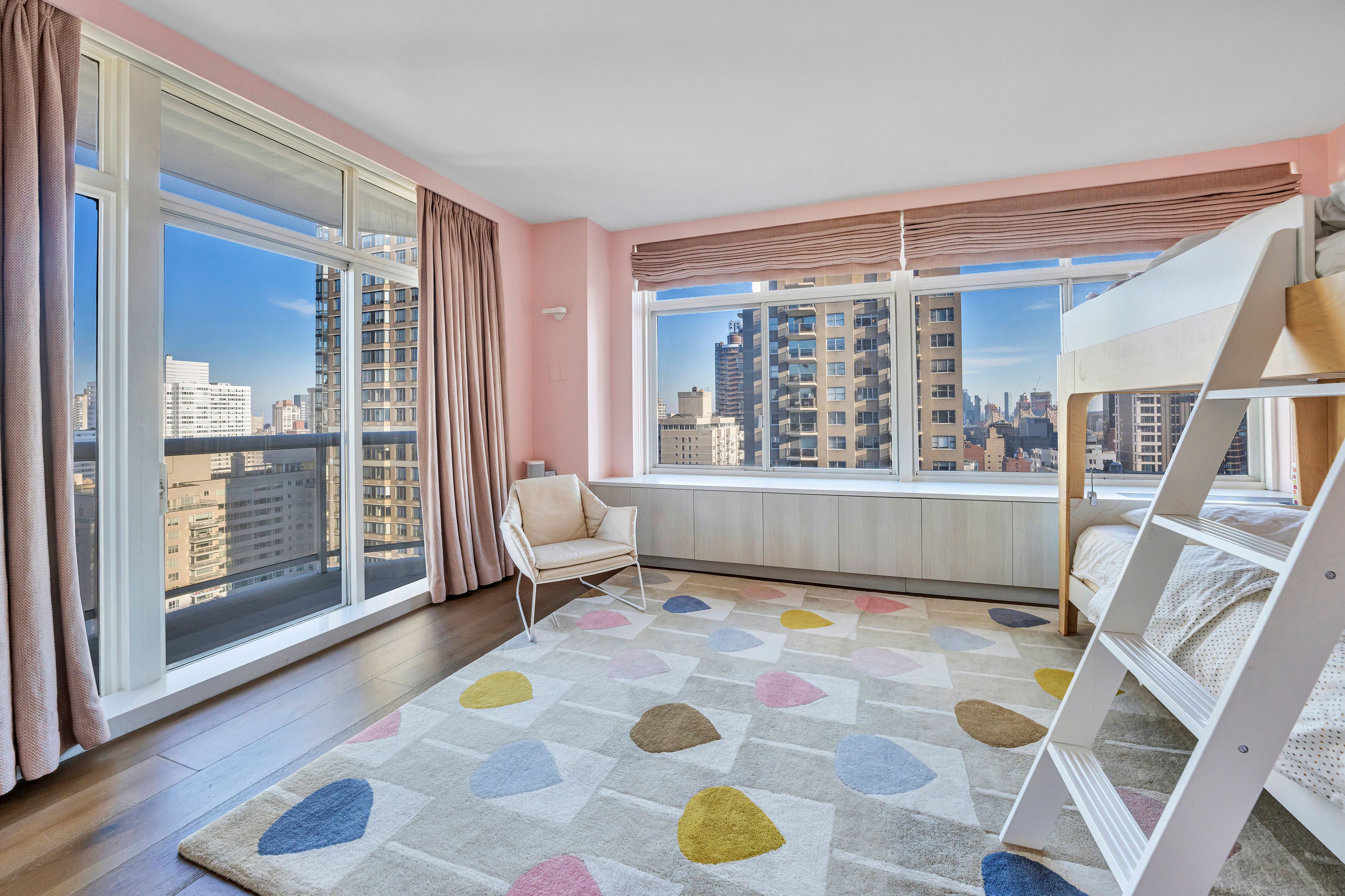  188 East 64th Street, 2501 - 物件實景