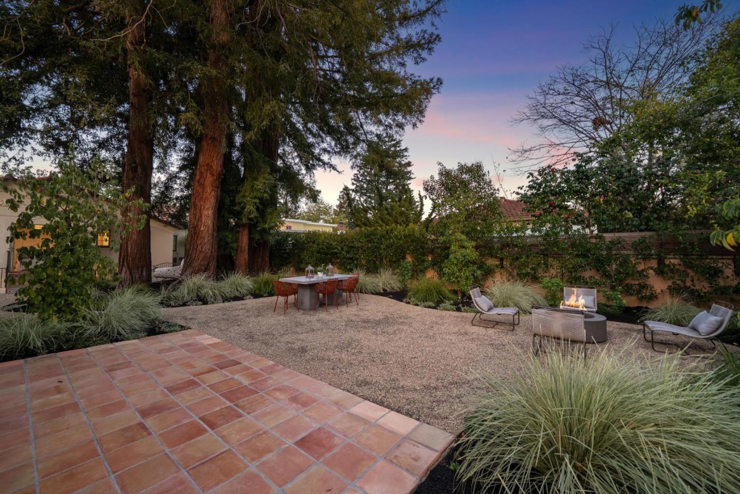Menlo Park, California, 94025, United States, 4 Bedrooms Bedrooms, ,3 BathroomsBathrooms,Residential,For Sale,1901021
