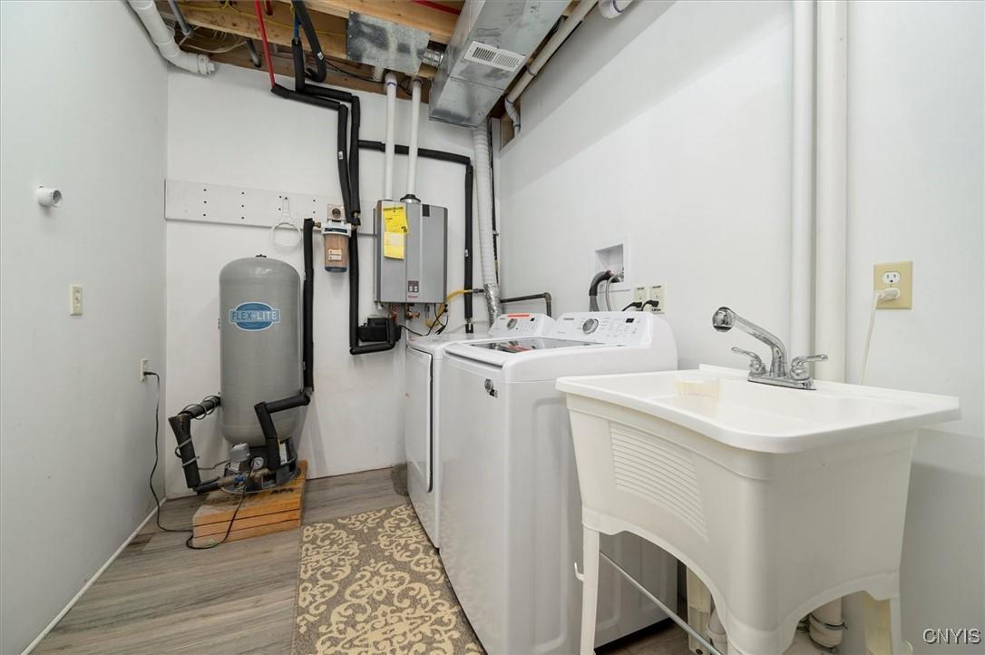 Diana, New York, 13648, United States, 4 Bedrooms Bedrooms, ,3 BathroomsBathrooms,Residential,For Sale,1836984