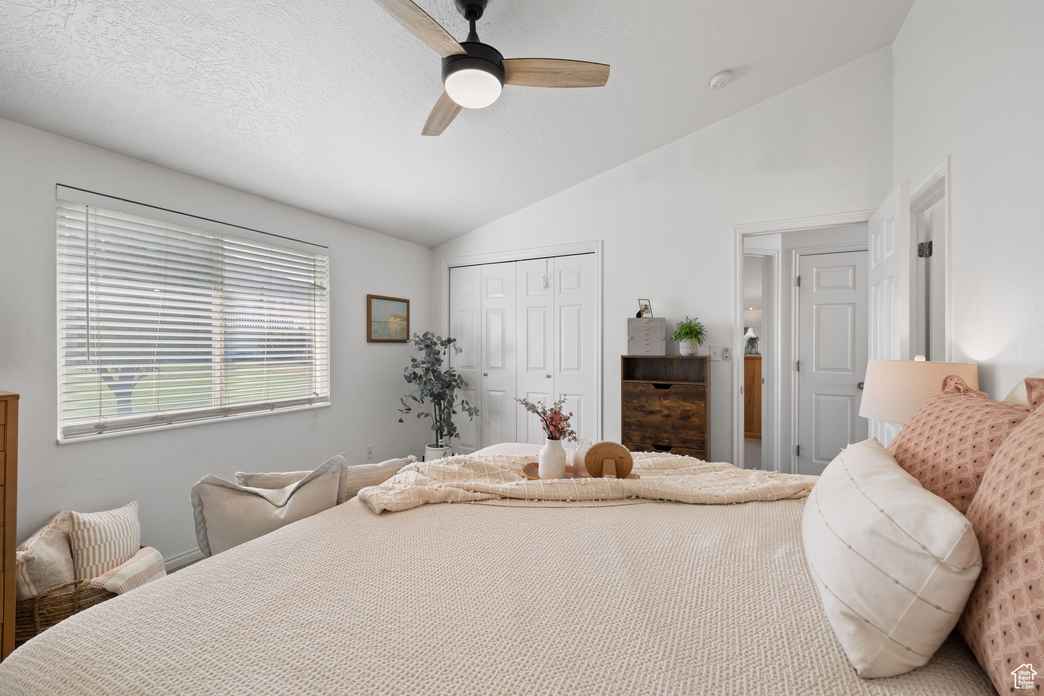 Saratoga Springs, Utah, 84045, United States, 3 Bedrooms Bedrooms, ,2 BathroomsBathrooms,Residential,For Sale,1911189