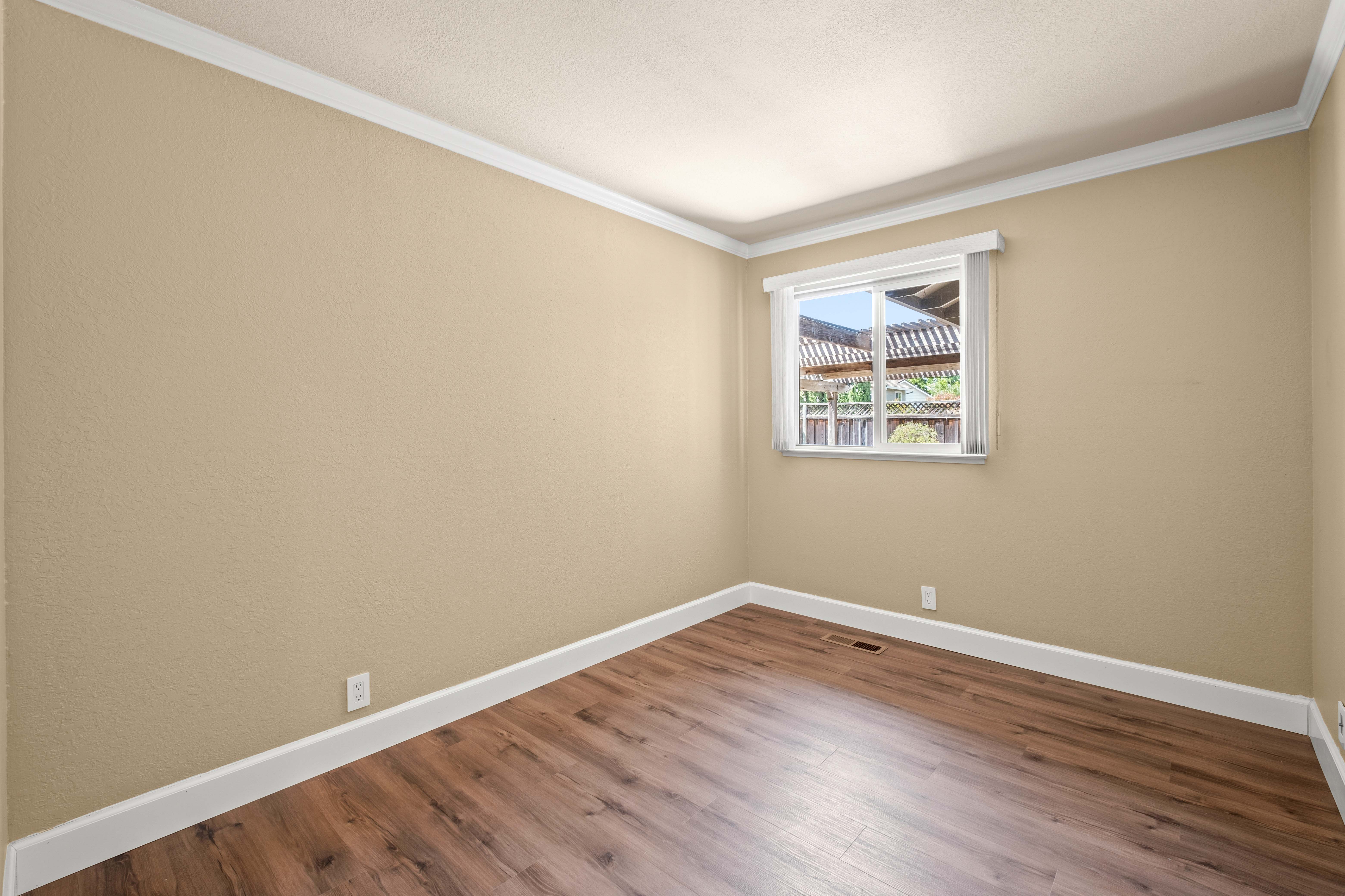  Beautifully Updated Pleasanton Single-Story with Custom Finishes - 物件實景