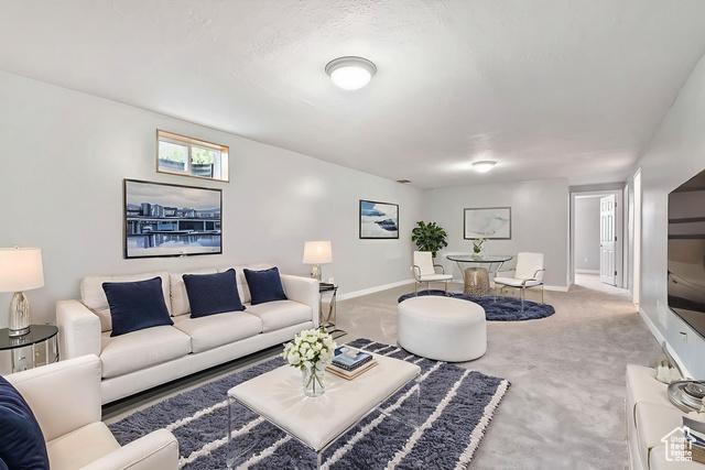 Woods Cross, Utah, 84087, United States, 5 Bedrooms Bedrooms, ,3 BathroomsBathrooms,Residential,For Sale,1931531