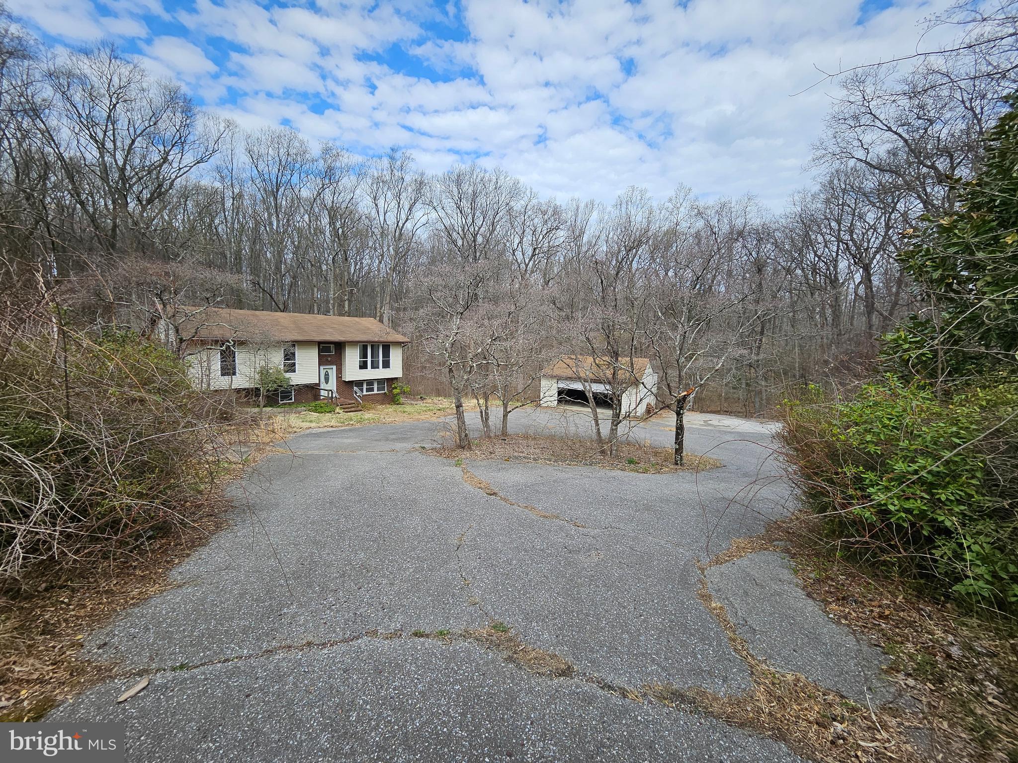 Millersville, Maryland, 21108, United States, 5 Bedrooms Bedrooms, ,3 BathroomsBathrooms,Residential,For Sale,1881579
