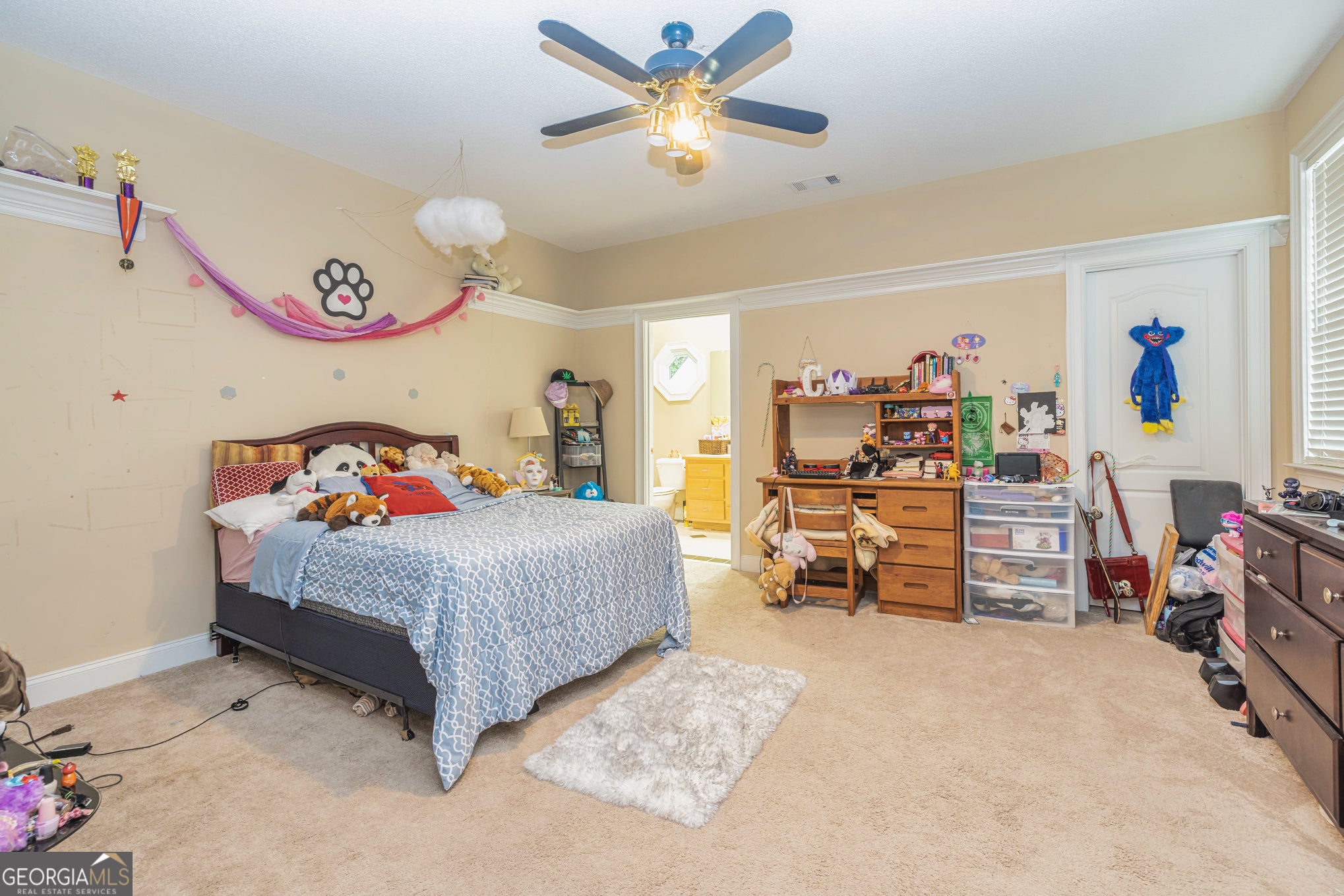 Newnan, Georgia, 30263, United States, 5 Bedrooms Bedrooms, ,6 BathroomsBathrooms,Residential,For Sale,1915422