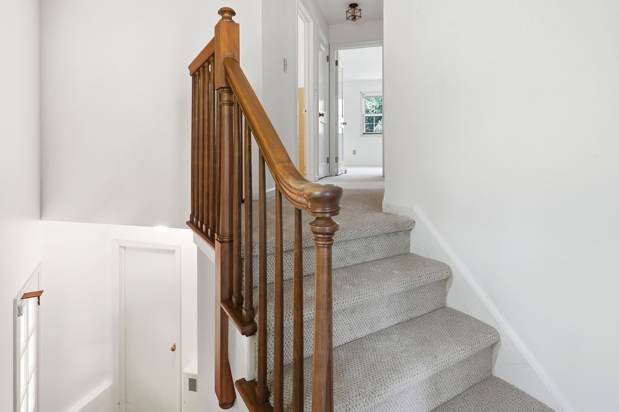  Charming & Versatile Cape Cod in Convenient Newfield - 物件實景