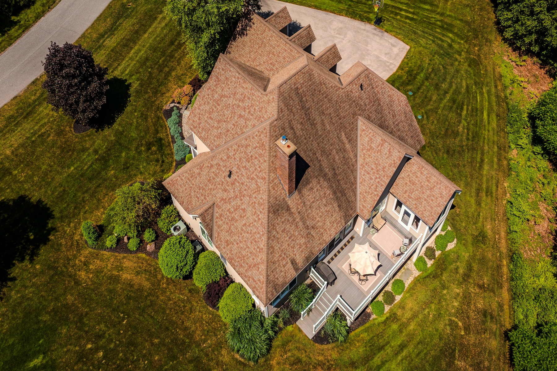  Stunning Custom Home - 物件實景