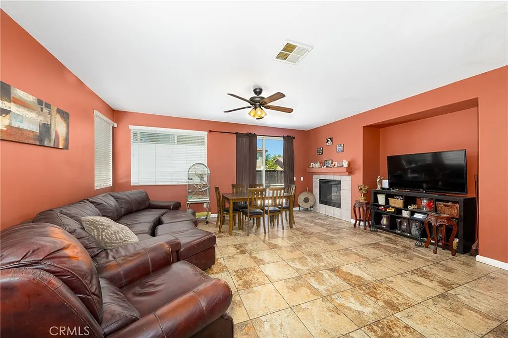 Lake Elsinore, California, 92530, United States, 3 Bedrooms Bedrooms, ,2 BathroomsBathrooms,Residential,For Sale,1977528