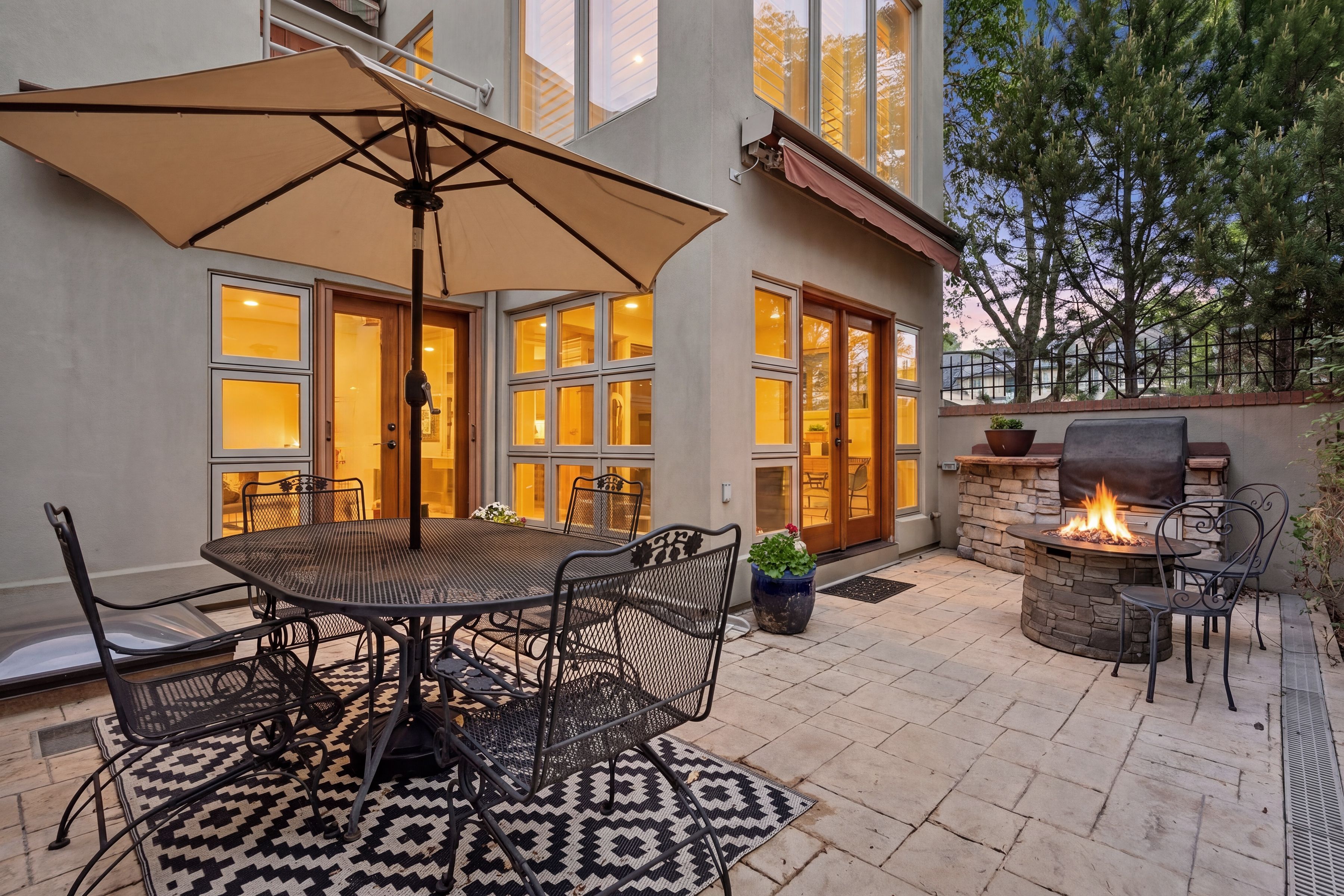  Beautifully Updated Townhouse In The Heart Of Cherry Creek North - 物件實景