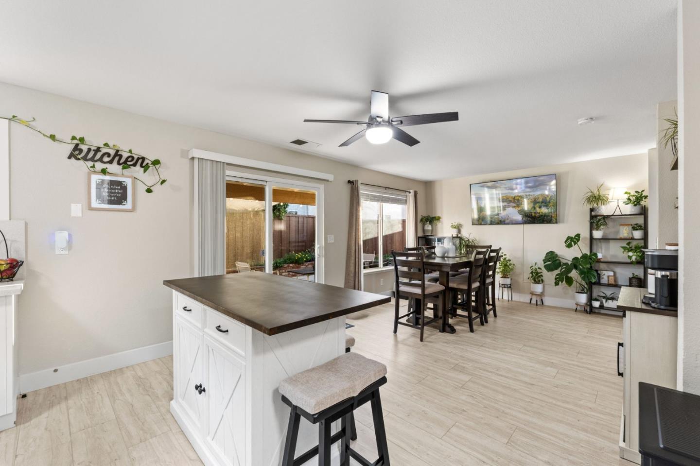 Gilroy, California, 95020, United States, 4 Bedrooms Bedrooms, ,3 BathroomsBathrooms,Residential,For Sale,1986301