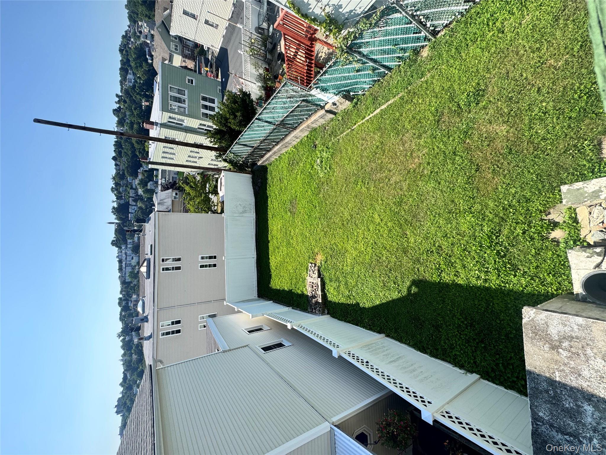 Yonkers, New York, 10701, United States, 4 Bedrooms Bedrooms, ,2 BathroomsBathrooms,Residential,For Sale,1939242