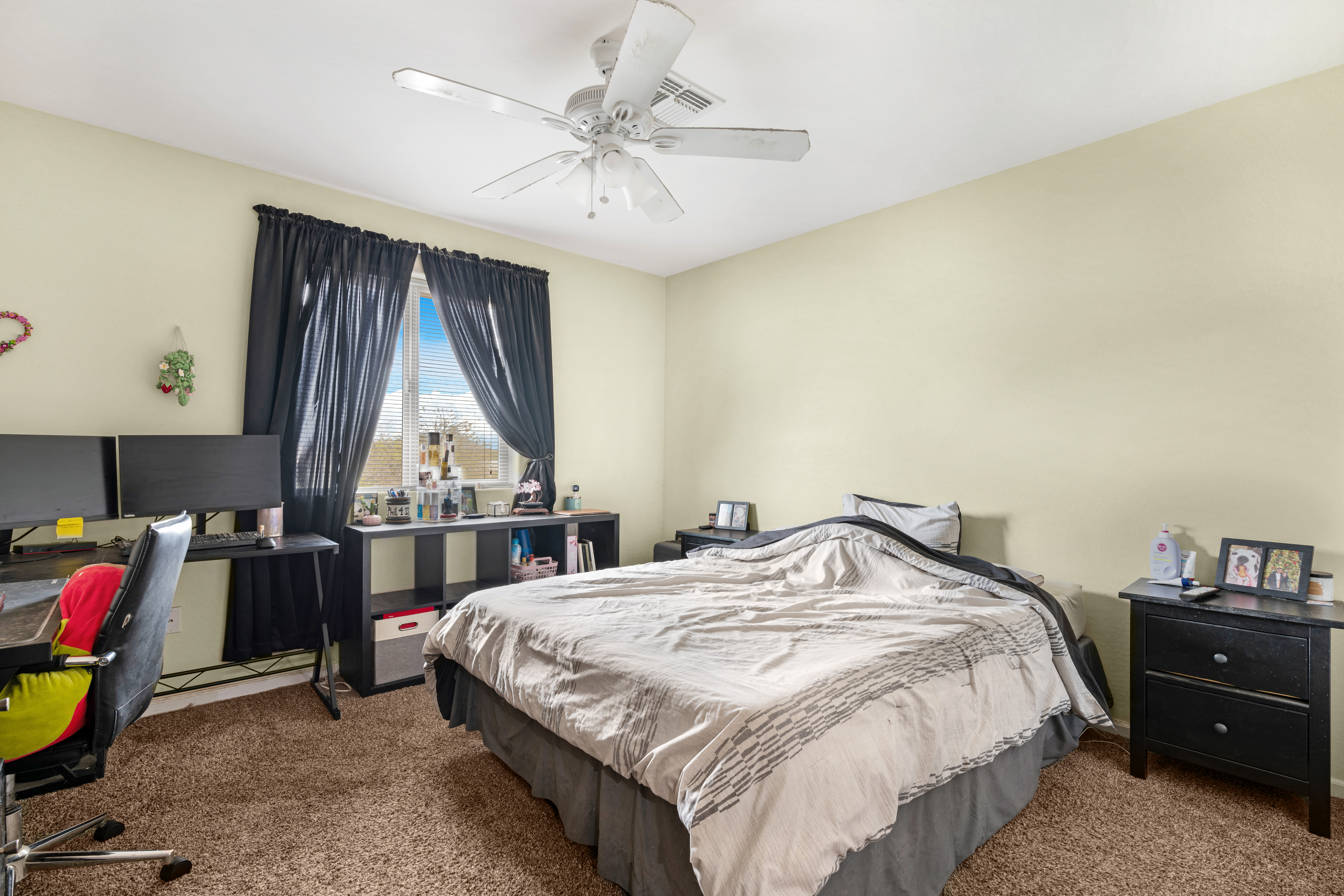 Wittmann, Arizona, 85361, United States, 4 Bedrooms Bedrooms, ,3 BathroomsBathrooms,Residential,For Sale,1812309