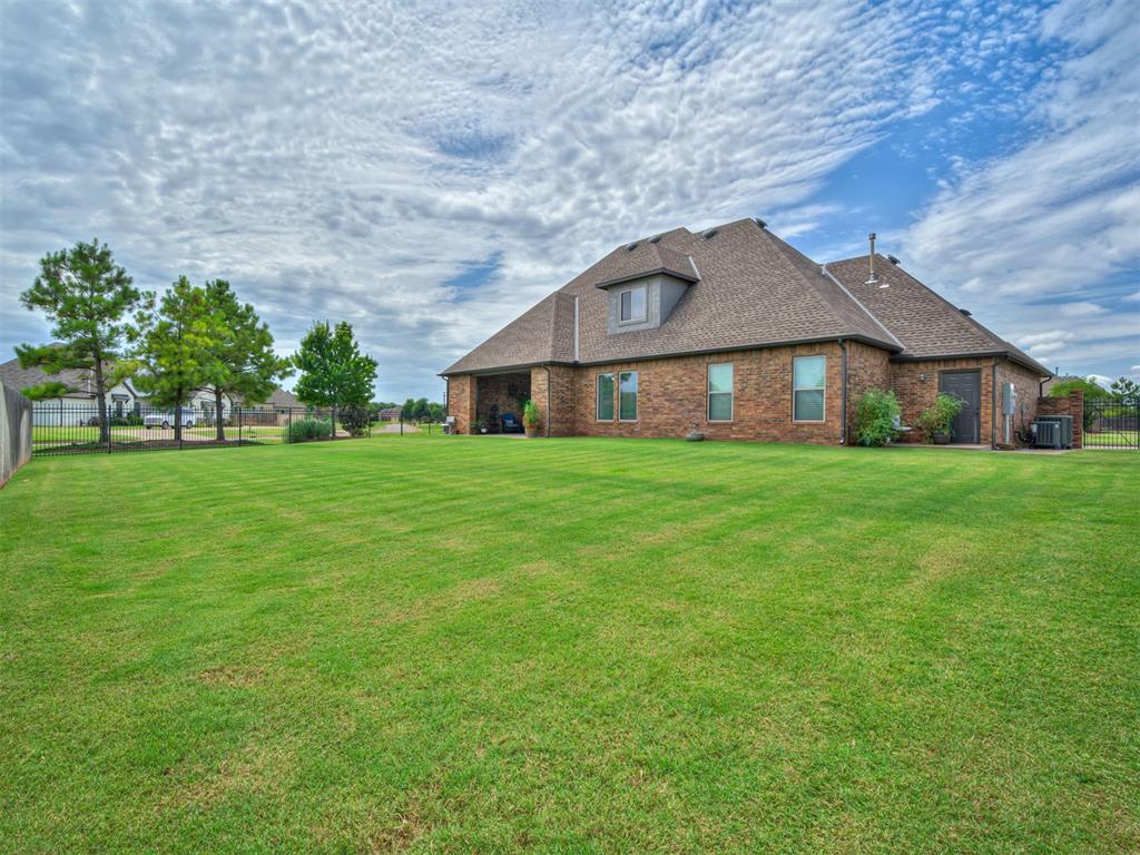 Mustang, Oklahoma, 73064, United States, 4 Bedrooms Bedrooms, ,4 BathroomsBathrooms,Residential,For Sale,1908407