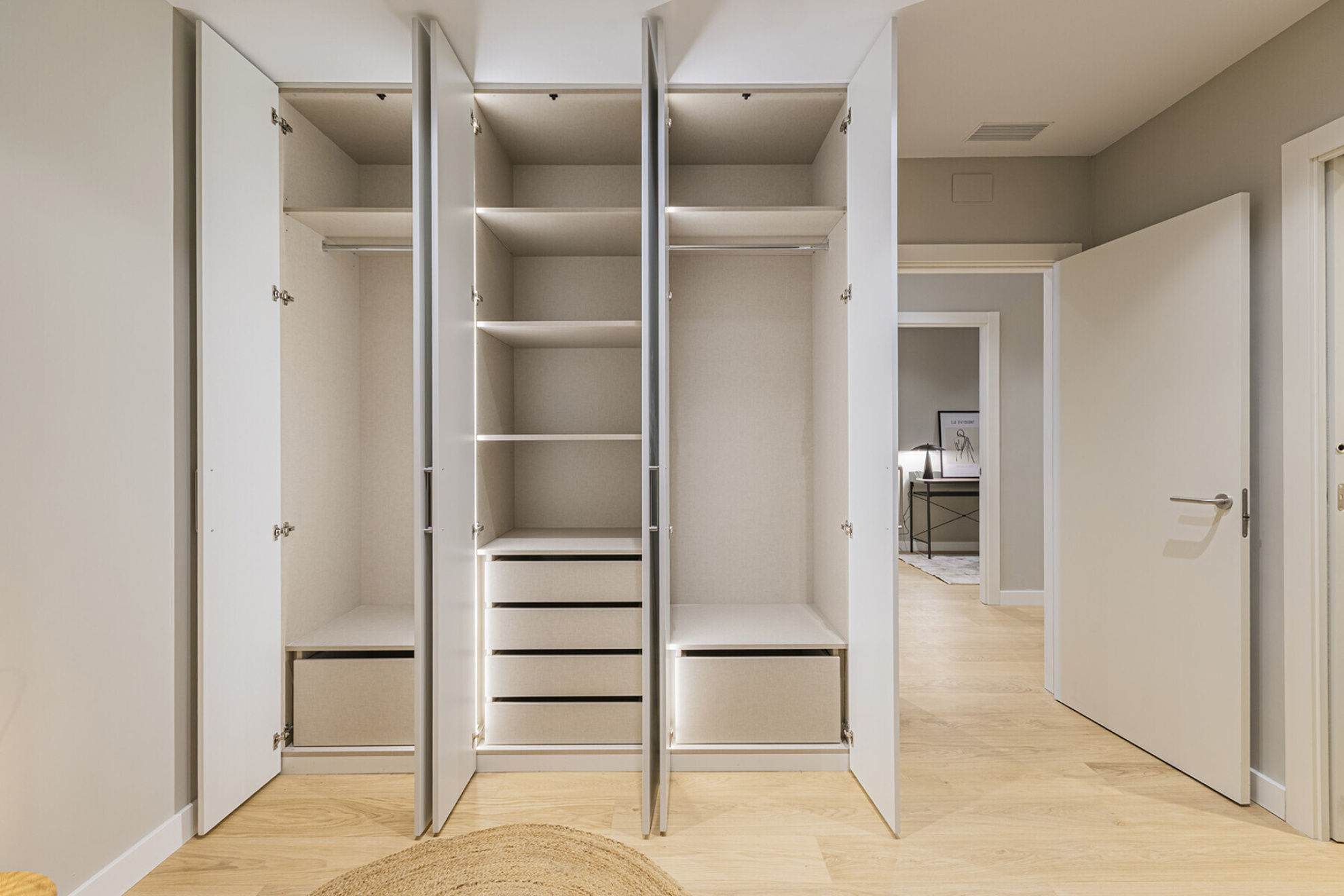  Elegant 5 Bedroom Renovated Apartment in Barcelona - 物件實景
