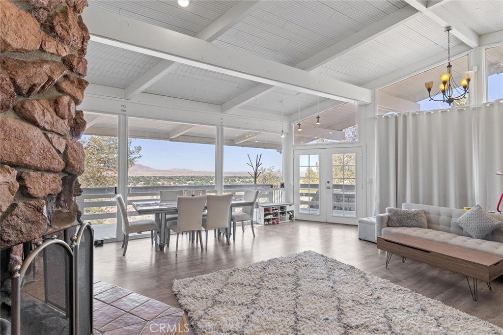 Palmdale, California, 93591, United States, 4 Bedrooms Bedrooms, ,1 BathroomBathrooms,Residential,For Sale,1940534