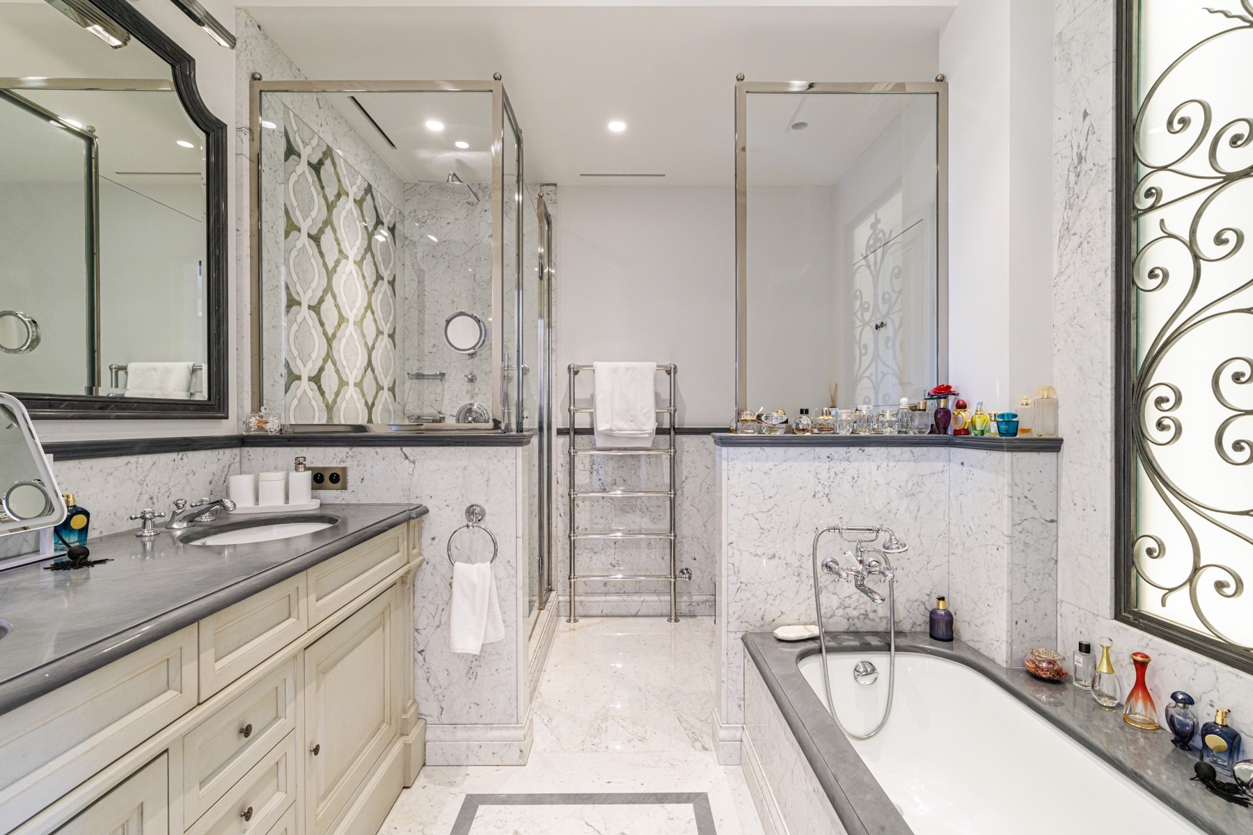  New Exclusive Listing – Exceptional Penthouse next to the sea in Nice, Carré d’… - 物件實景