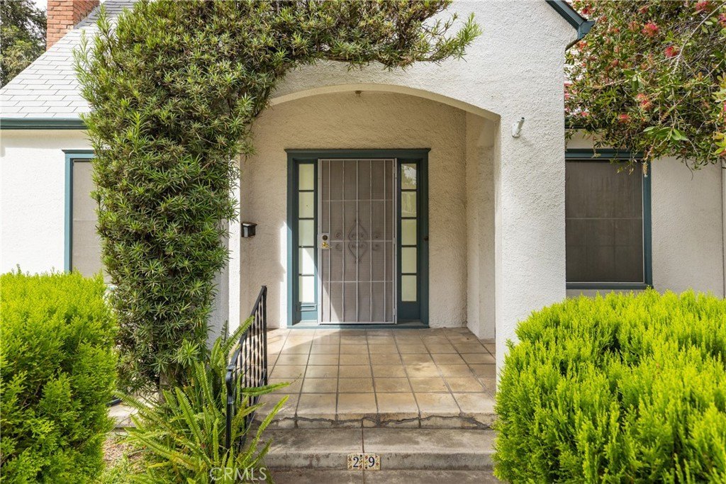 Redlands, California, 92373, United States, 3 Bedrooms Bedrooms, ,2 BathroomsBathrooms,Residential,For Sale,1929009
