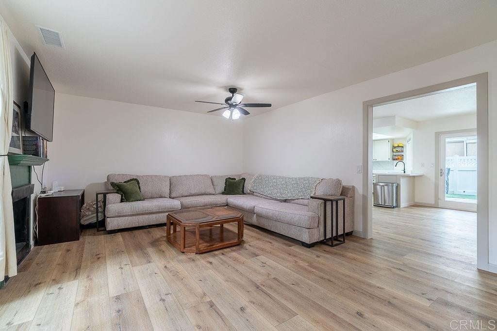 Temecula, California, 92592, United States, 3 Bedrooms Bedrooms, ,3 BathroomsBathrooms,Residential,For Sale,1997164