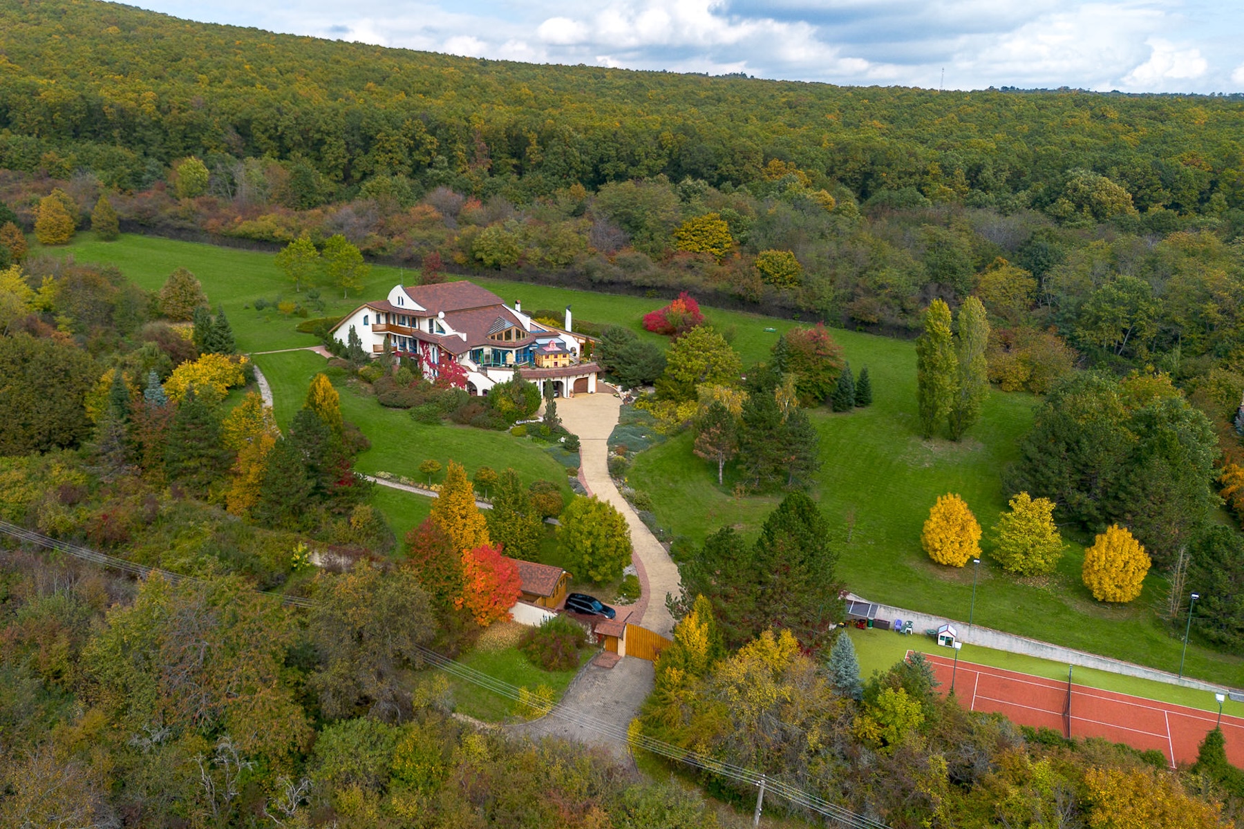  Family residence on an extensive plot by the forest, Vozokany, ID: 0466 - 物件實景